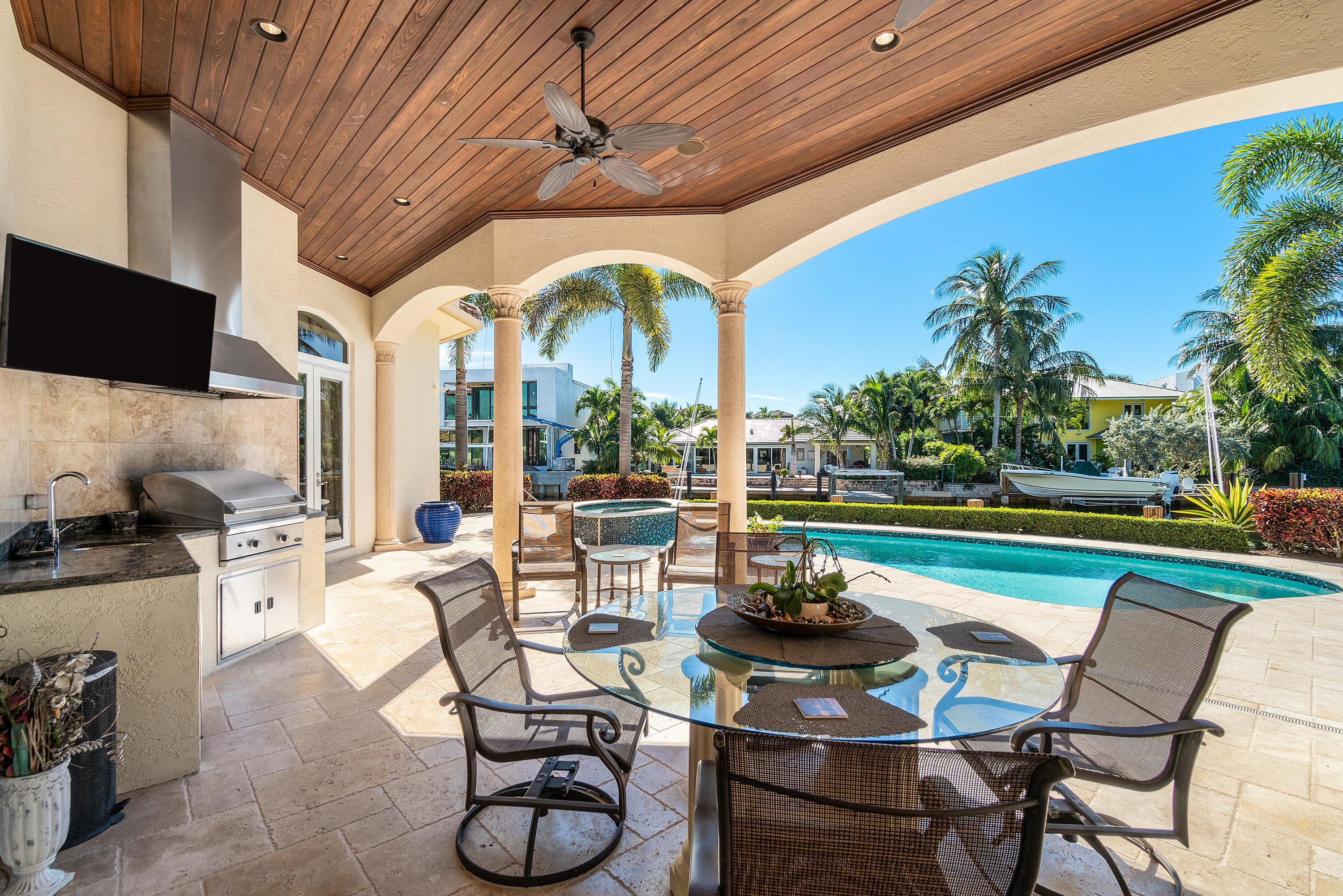 LAKE ROGERS ISLE UNIT E IN - Residential