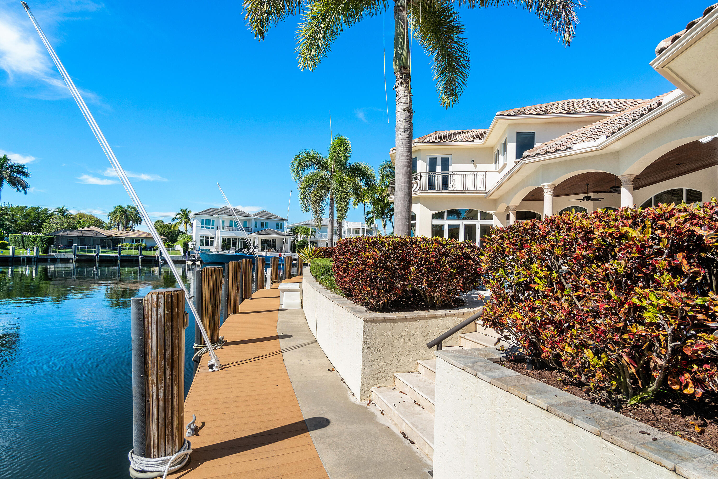 LAKE ROGERS ISLE UNIT E IN - Residential