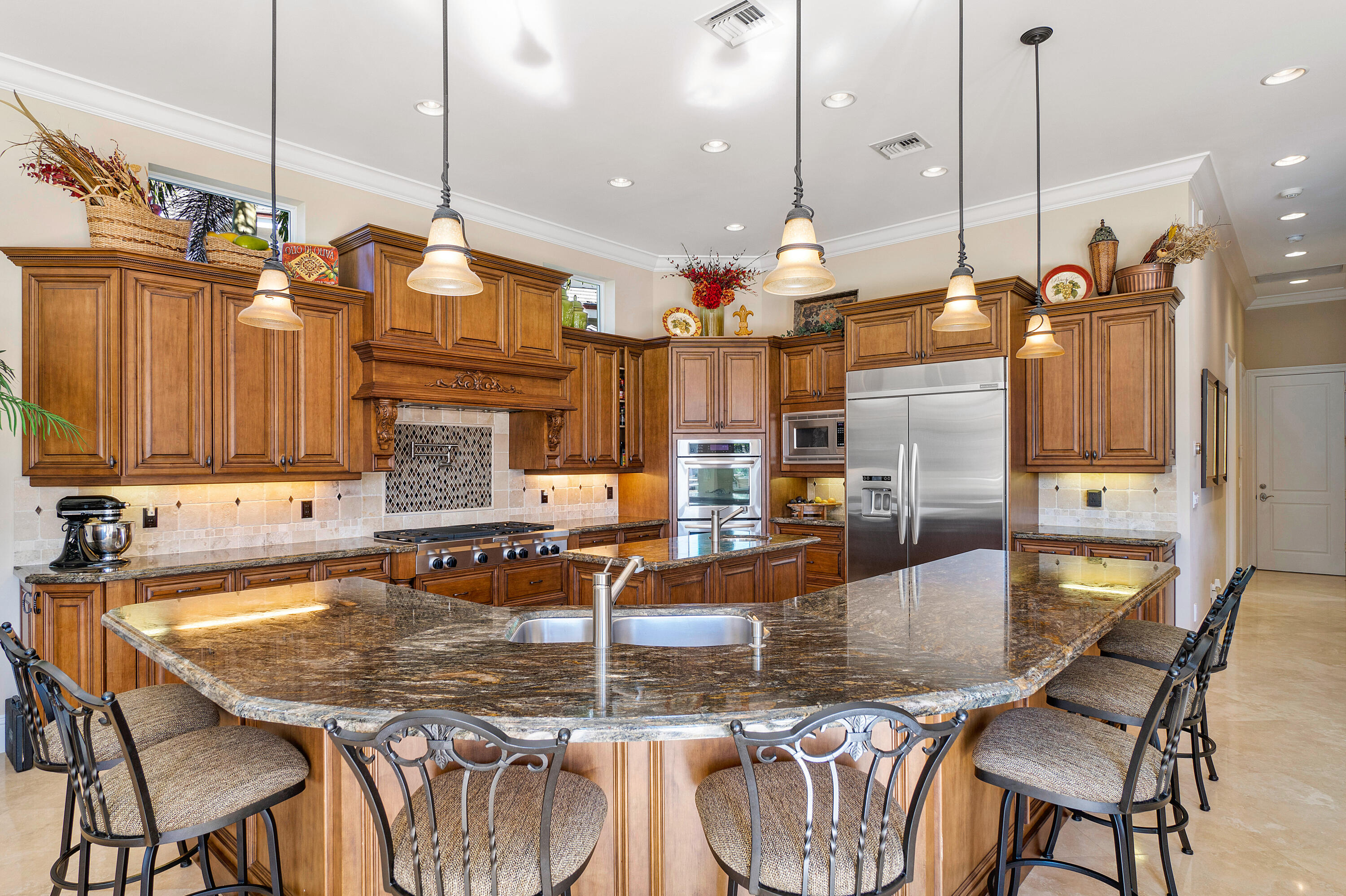 LAKE ROGERS ISLE UNIT E IN - Residential