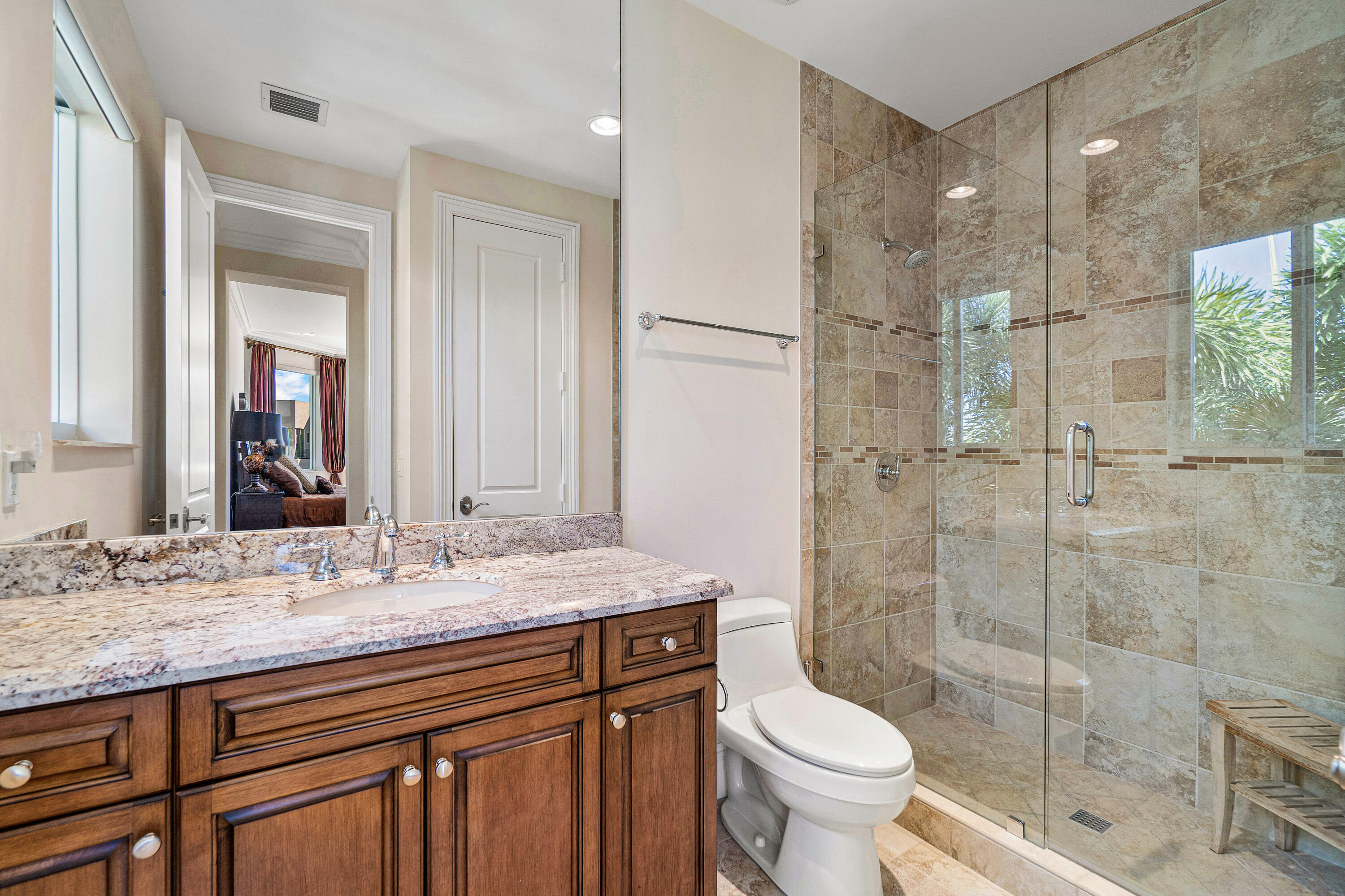 LAKE ROGERS ISLE UNIT E IN - Residential