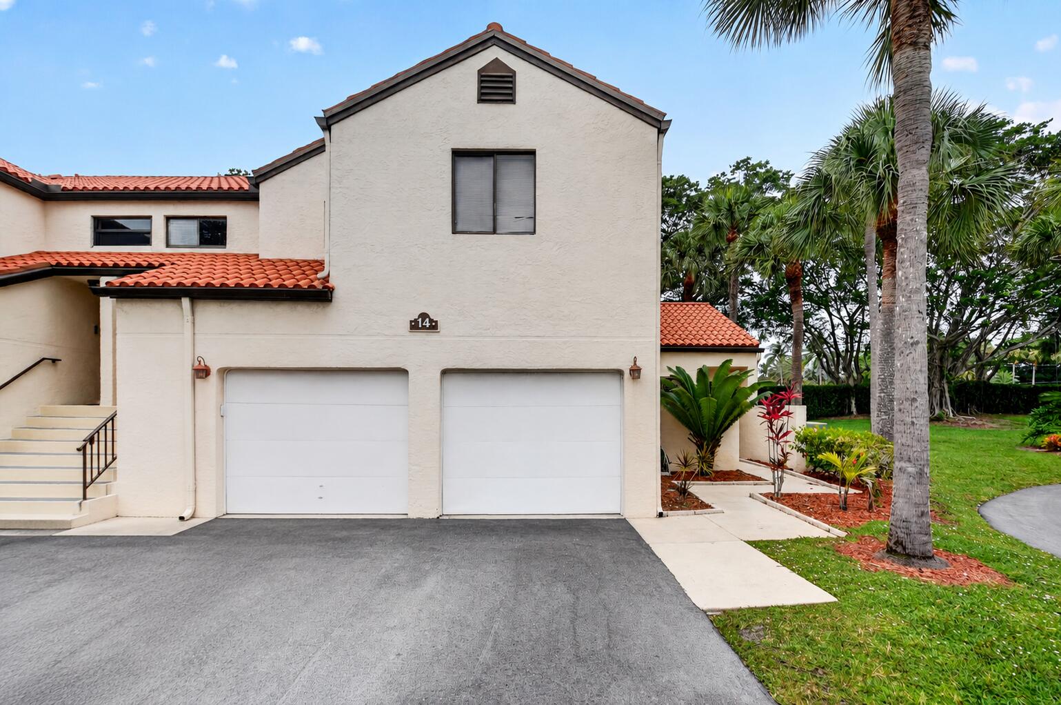 SOUTH LAKE CONDO - Residential