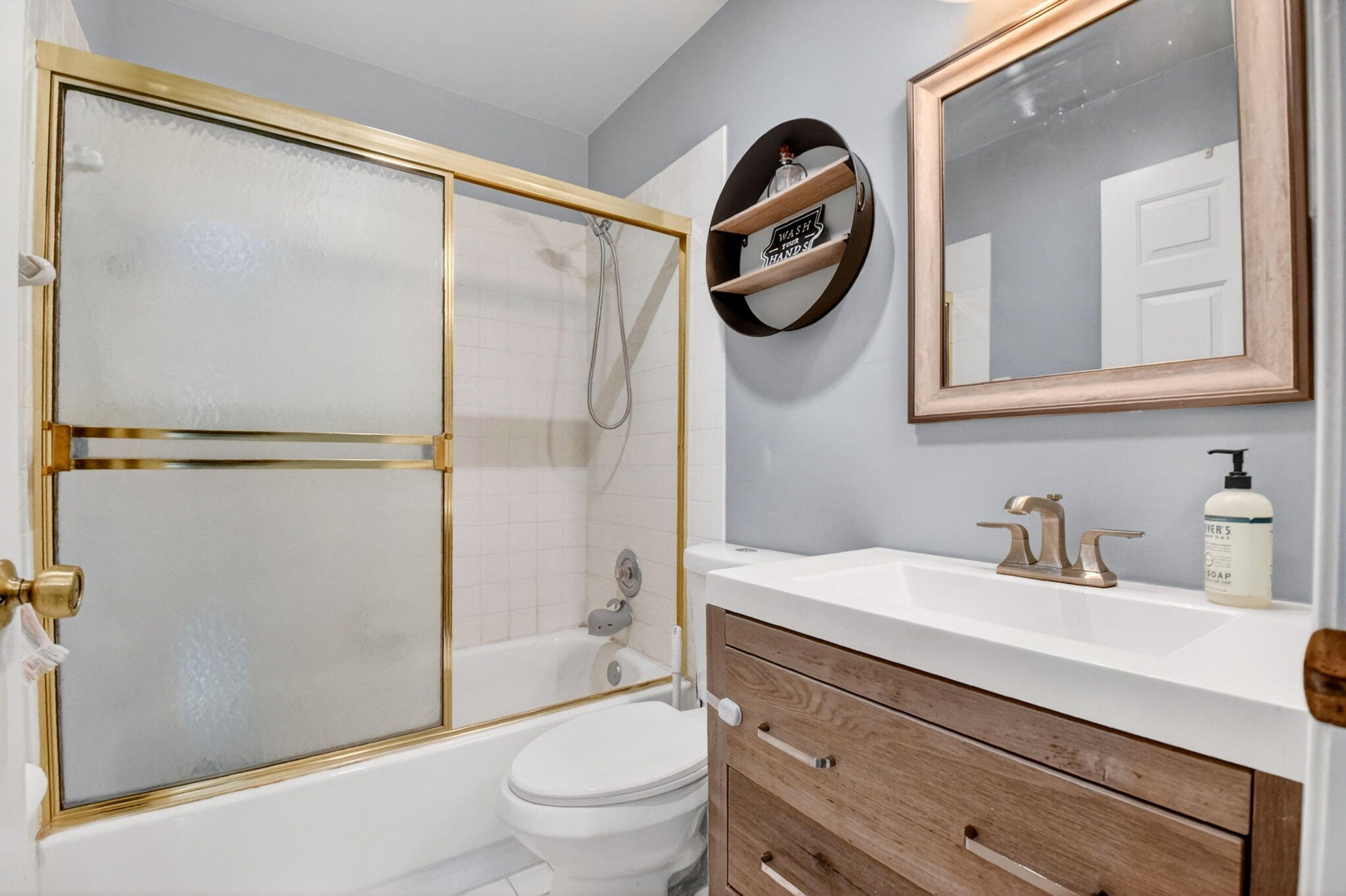 SOUTH LAKE CONDO - Residential