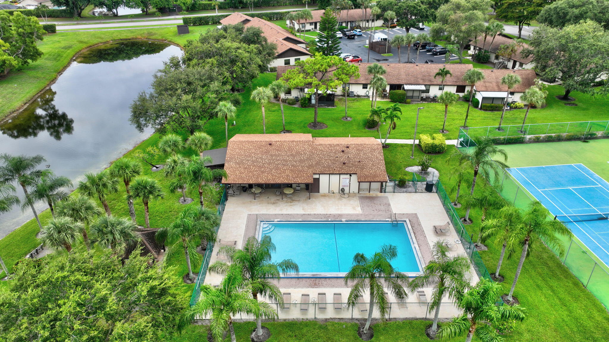 SOUTH LAKE CONDO - Residential