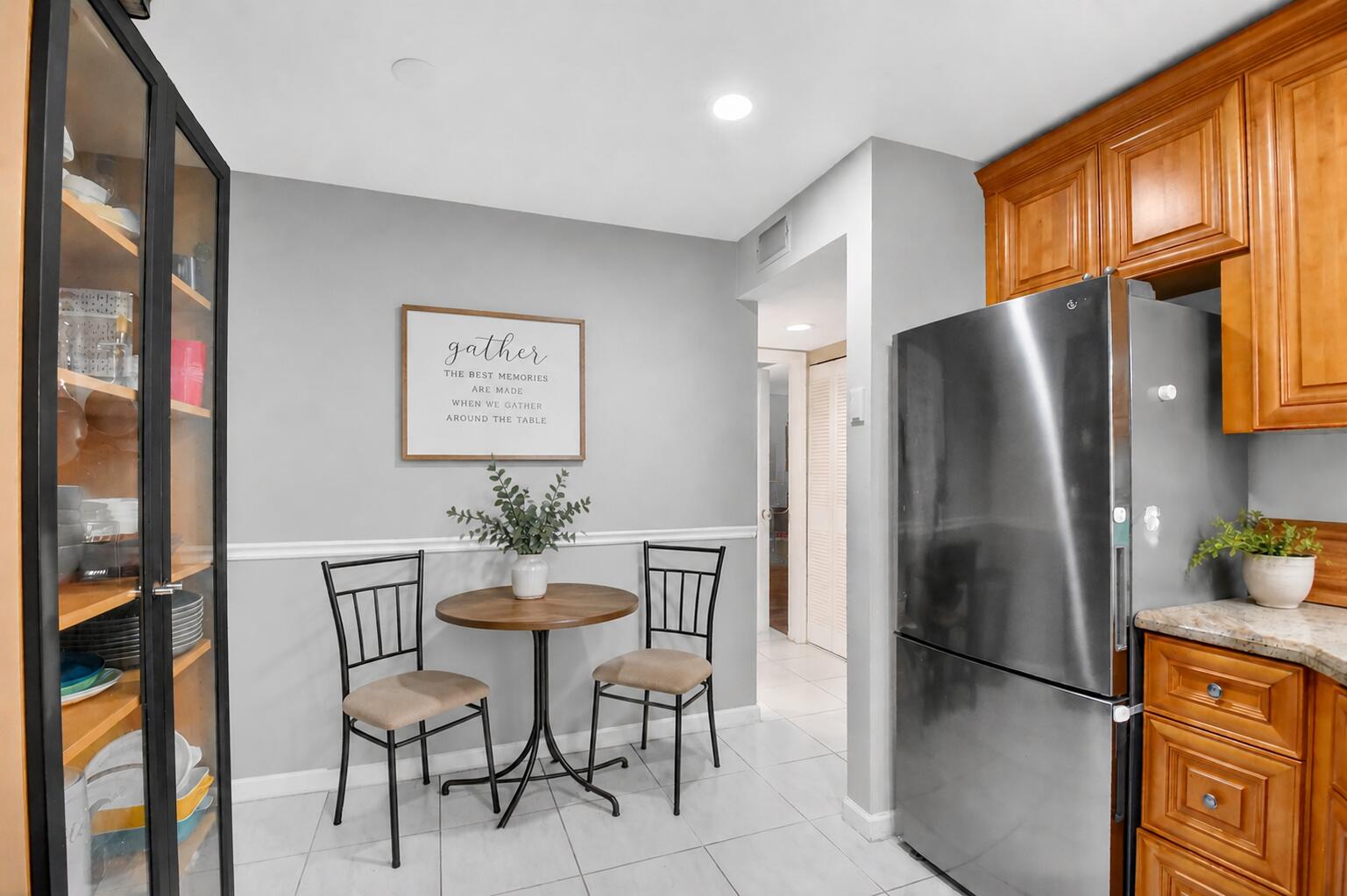SOUTH LAKE CONDO - Residential