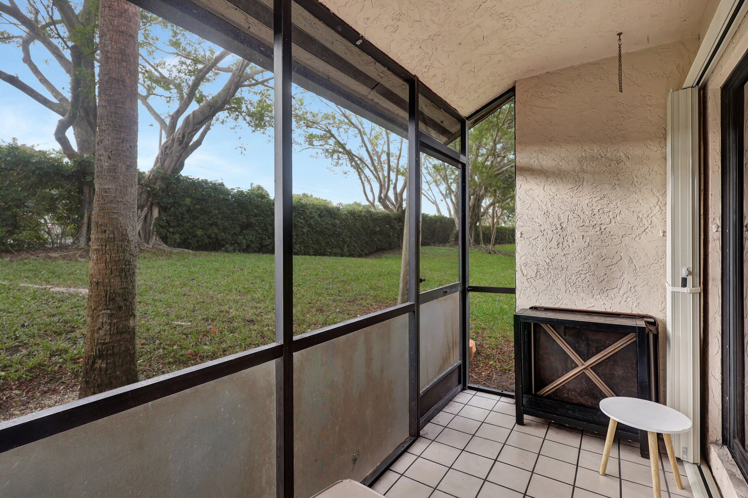 SOUTH LAKE CONDO - Residential