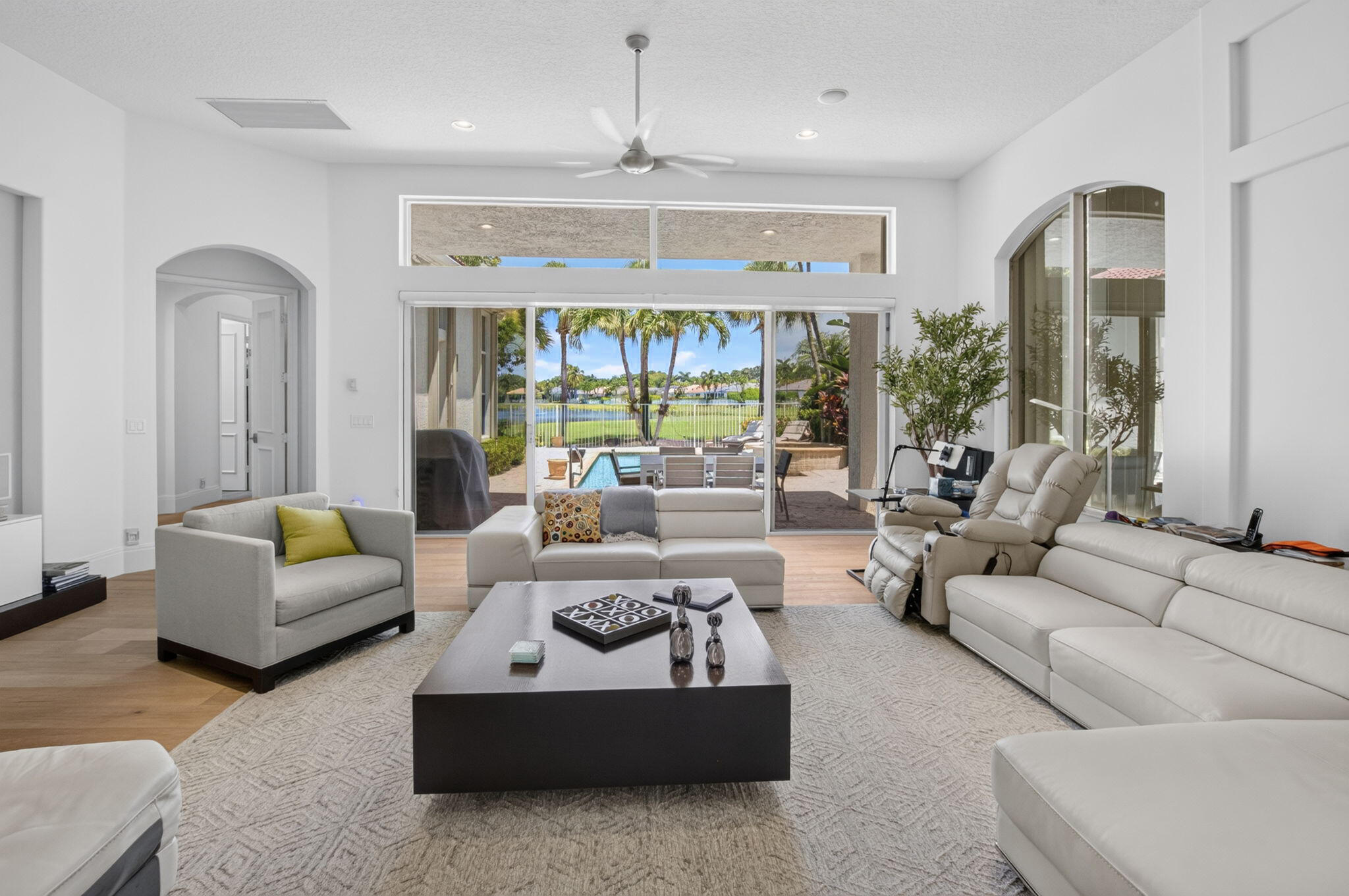 ADDISON RESERVE PARS 7 AND 8 - Residential