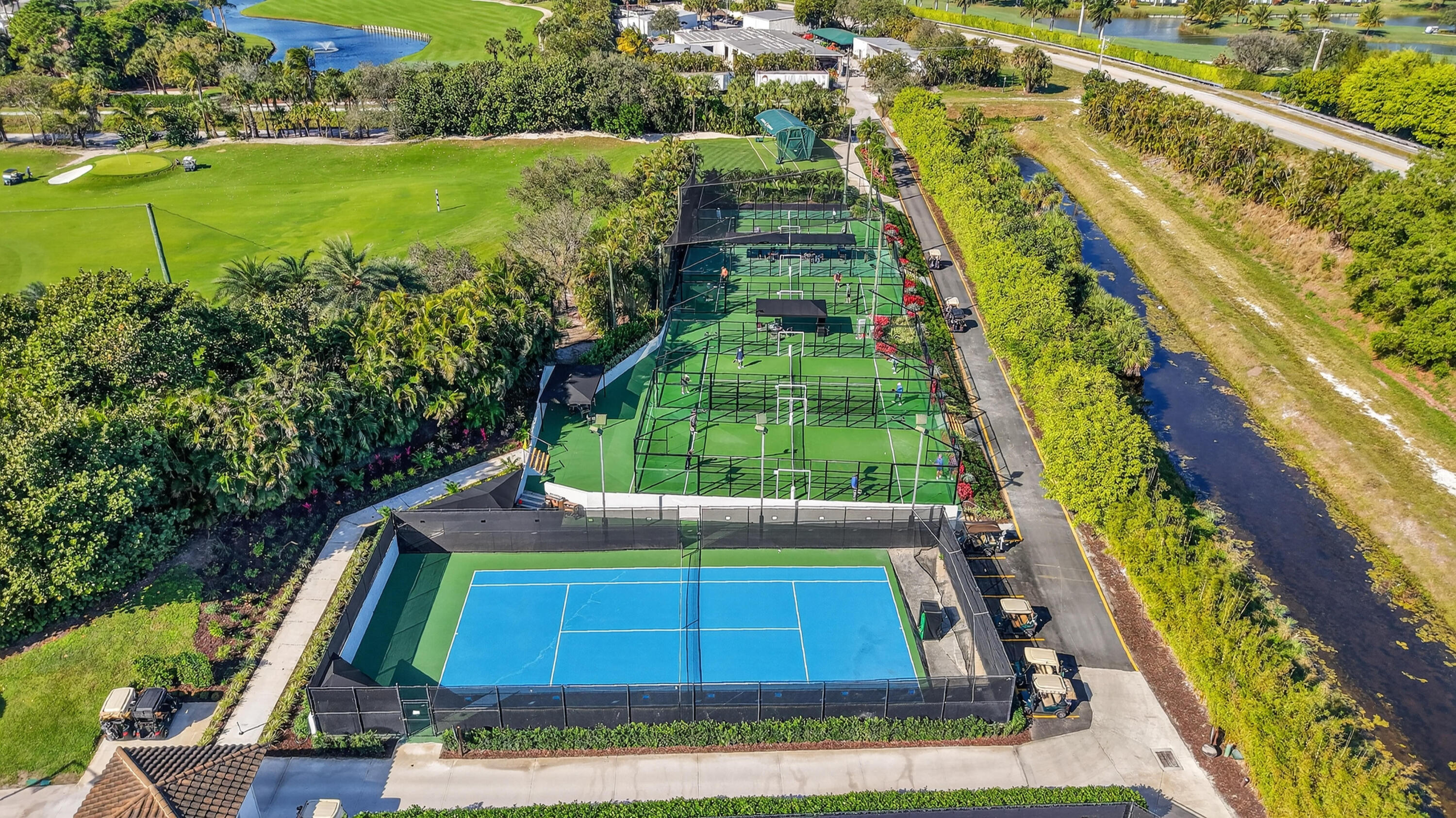 ADDISON RESERVE PARS 7 AND 8 - Residential