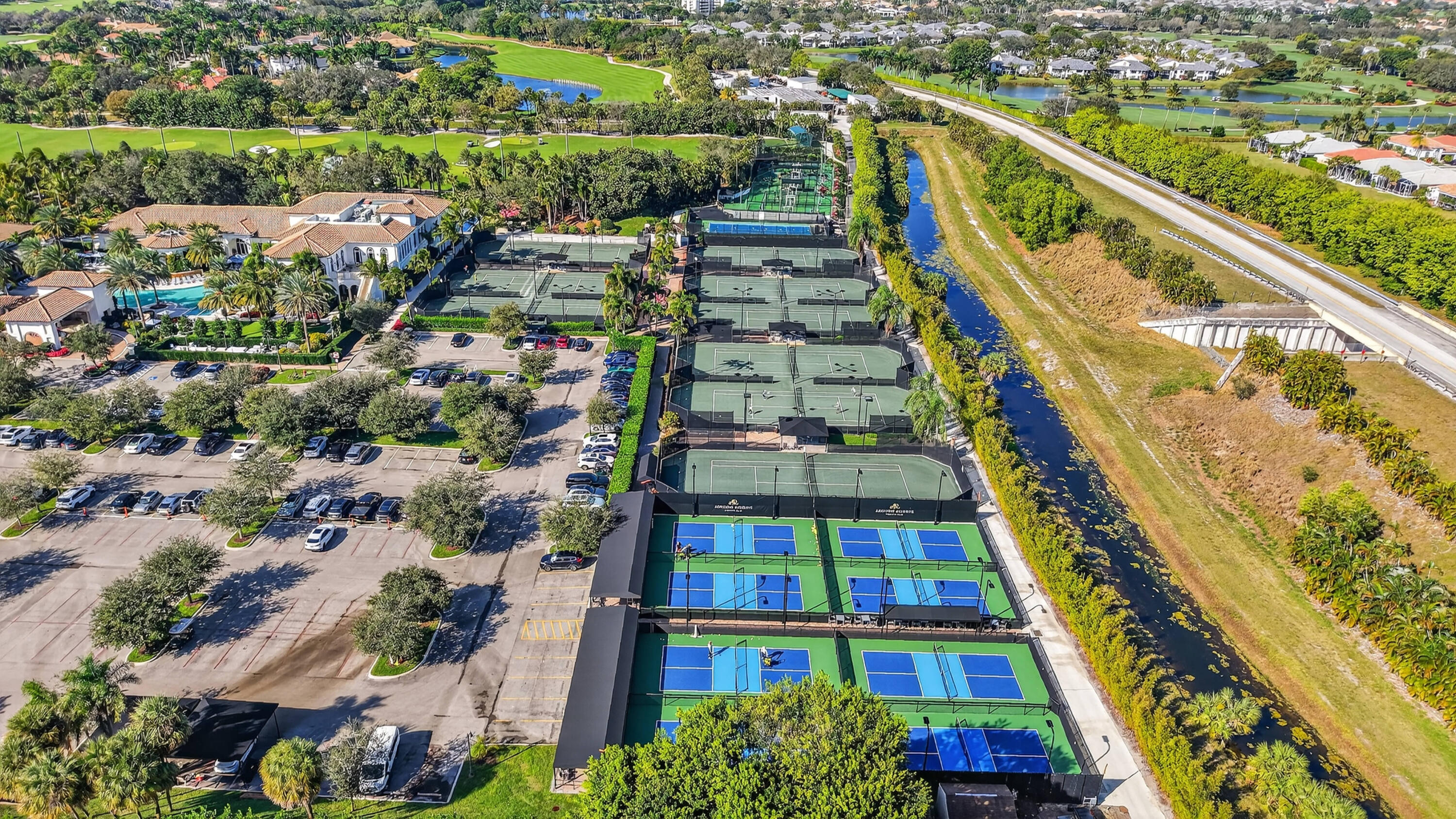 ADDISON RESERVE PARS 7 AND 8 - Residential