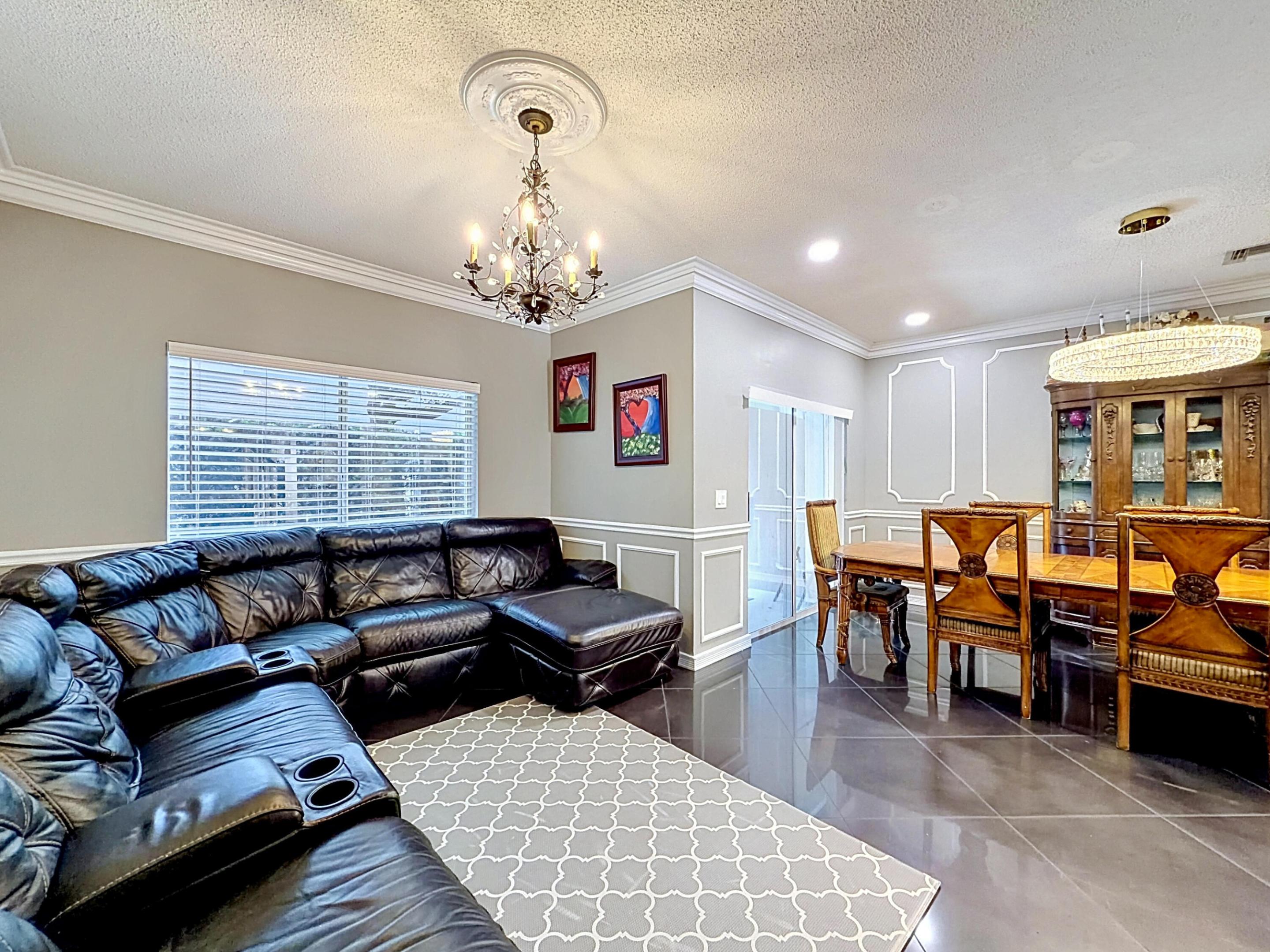 MIZNER POINTE OF BOCA VIA ANCHO - Residential