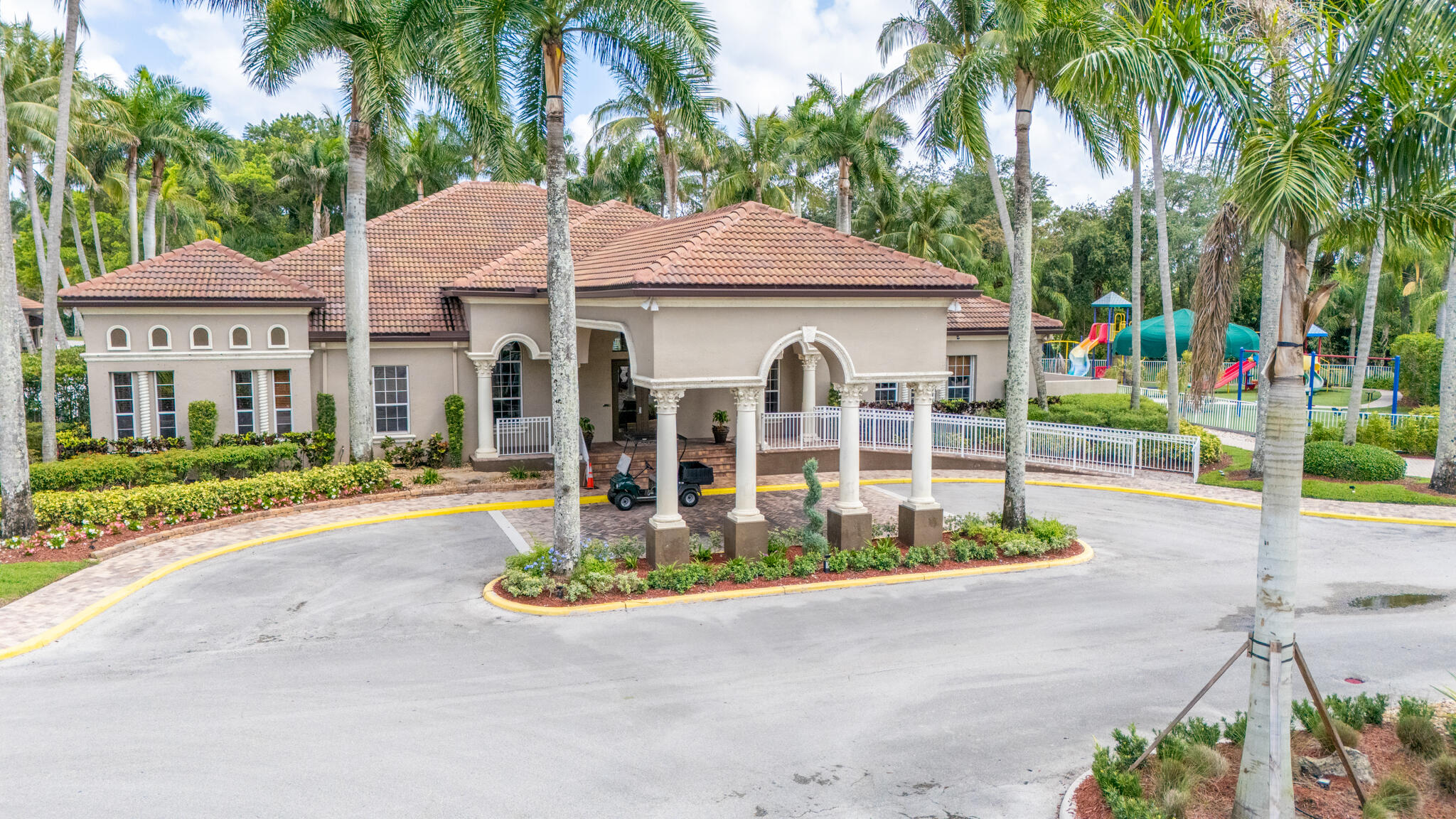 MIZNER POINTE OF BOCA VIA ANCHO - Residential