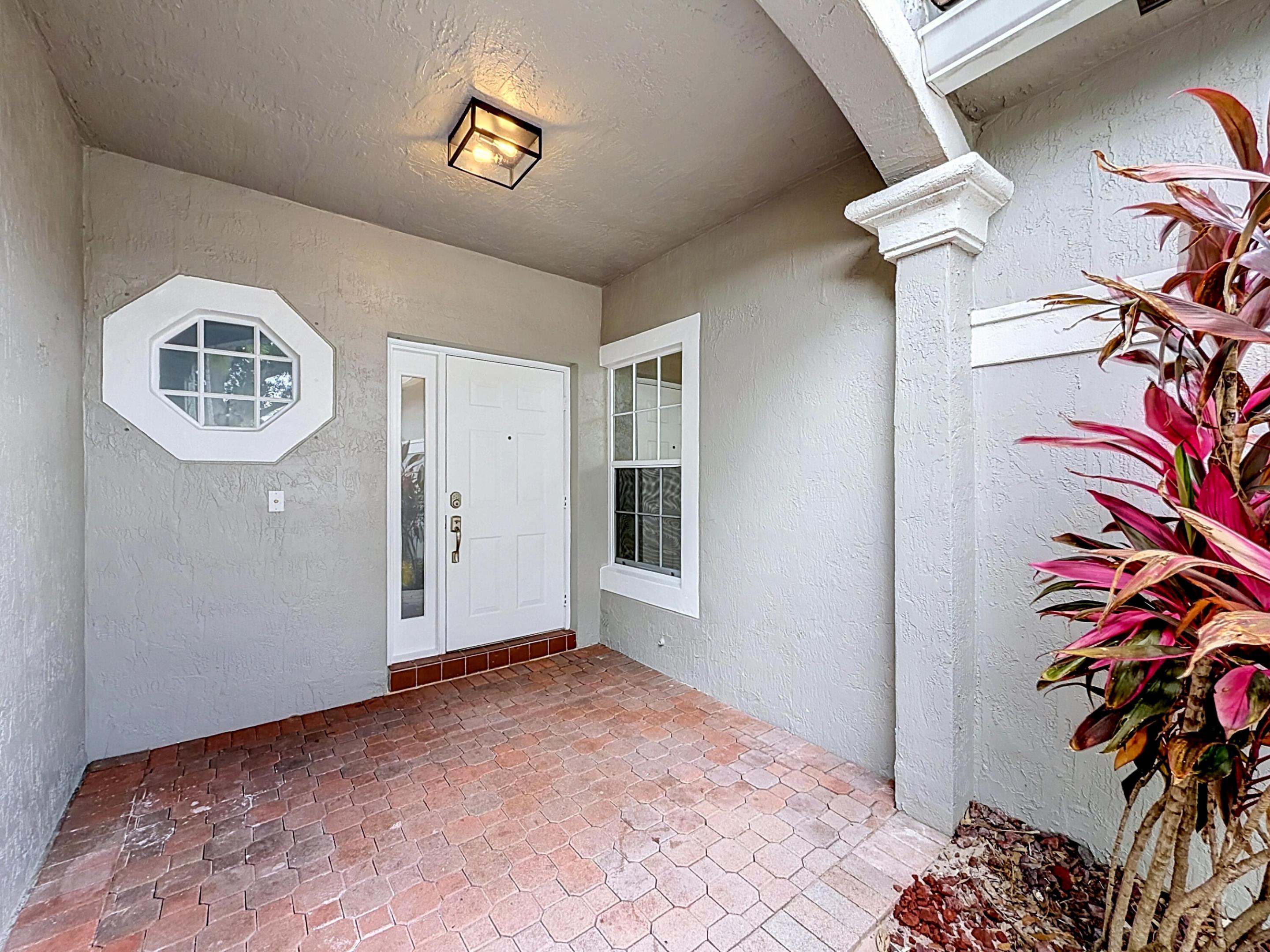 MIZNER POINTE OF BOCA VIA ANCHO - Residential