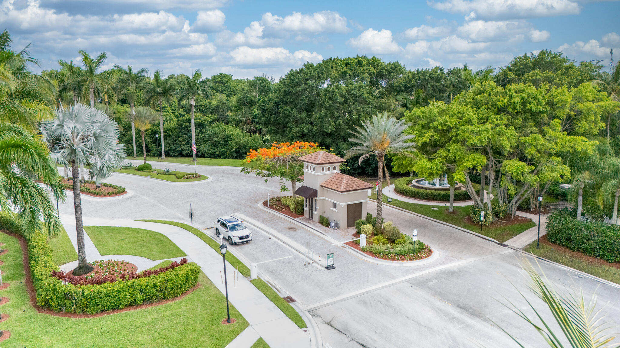 MIZNER POINTE OF BOCA VIA ANCHO - Residential
