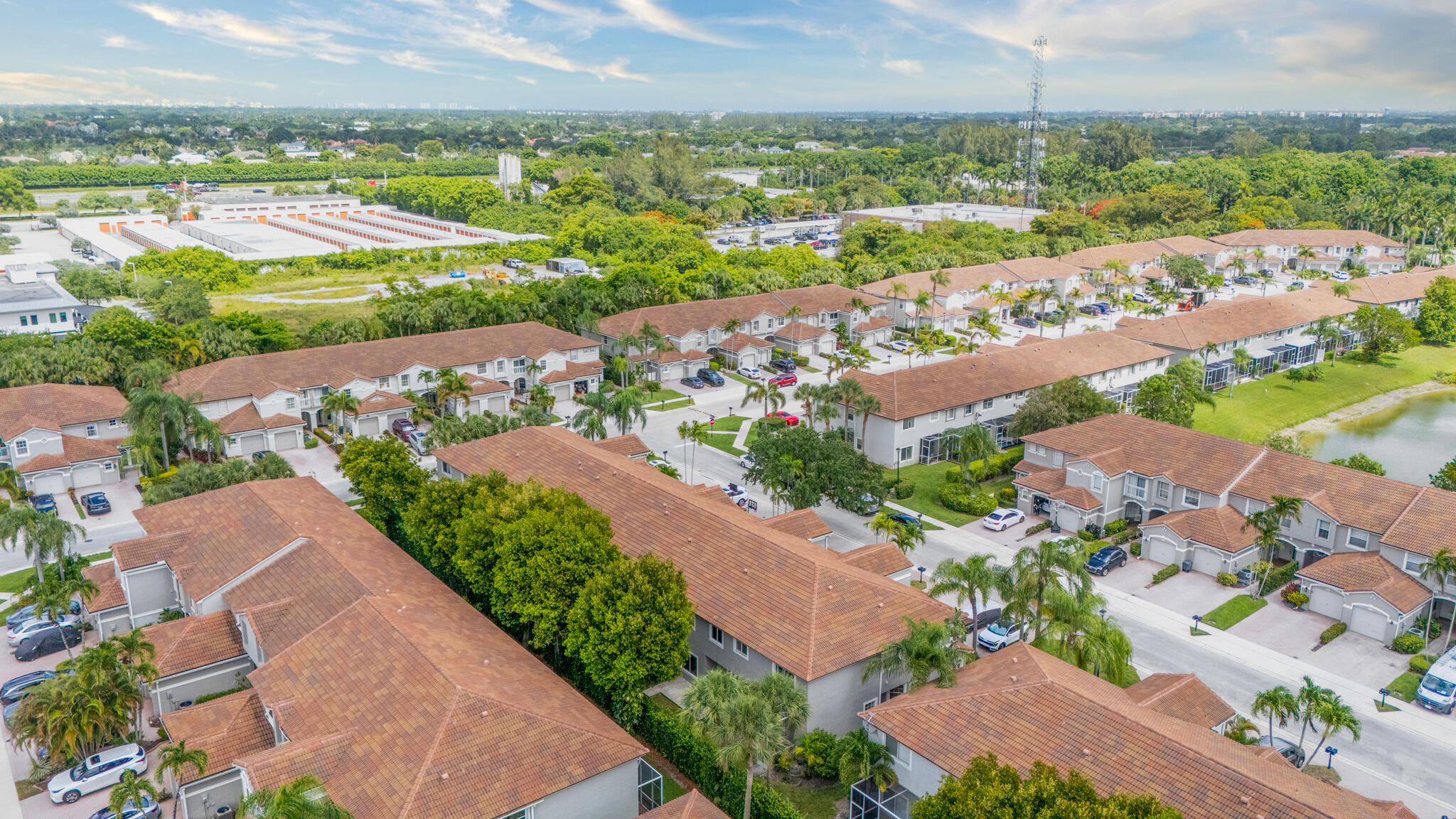 MIZNER POINTE OF BOCA VIA ANCHO - Residential