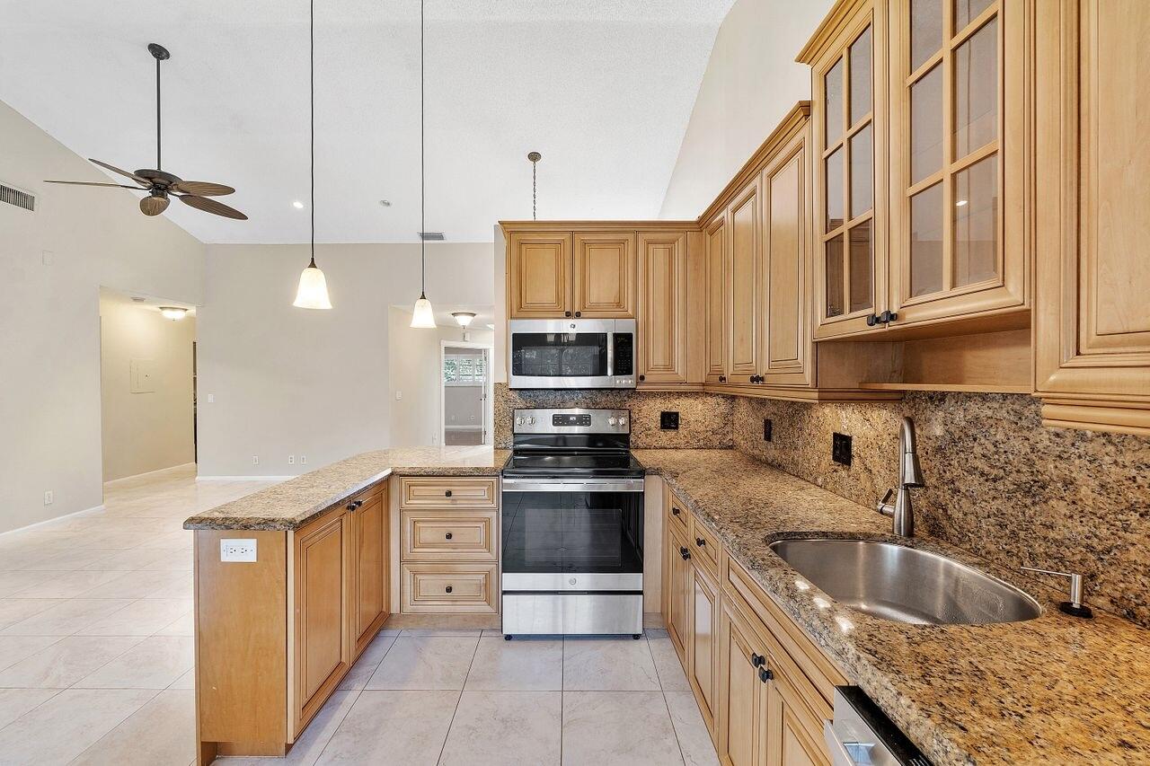FAIRWAYS AT SOMERSET CONDO - Residential