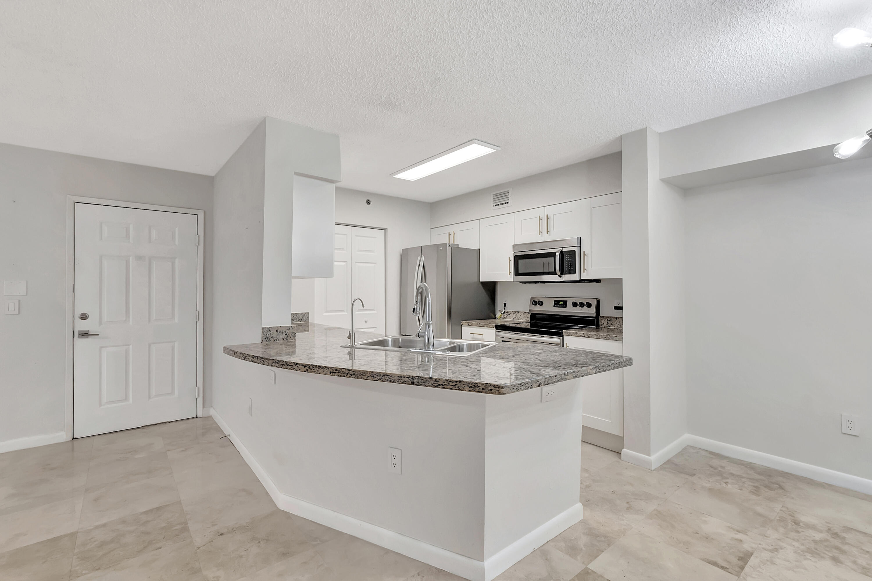 BOCAR CONDO - Residential Lease
