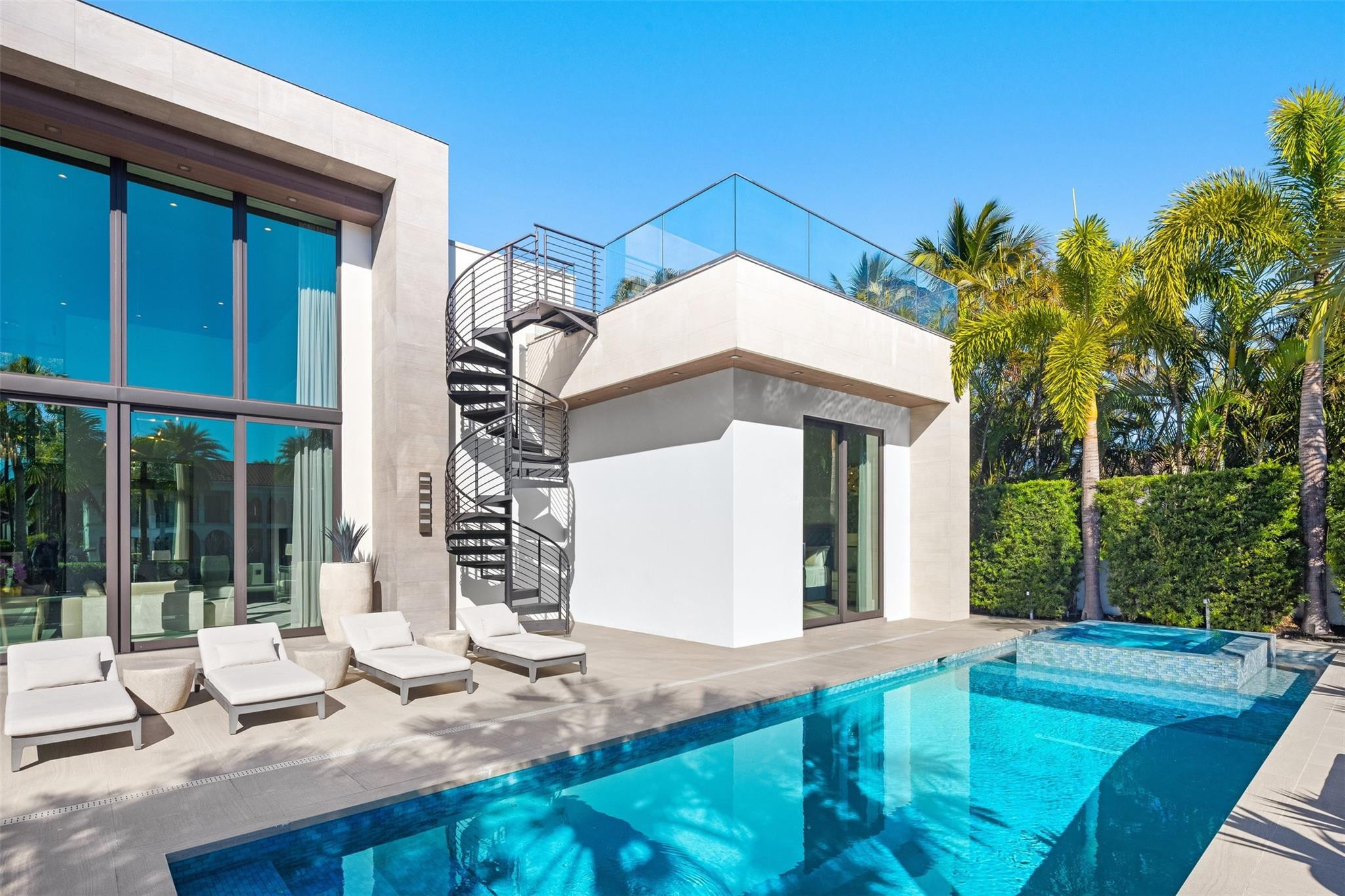 RIVIERA - Residential