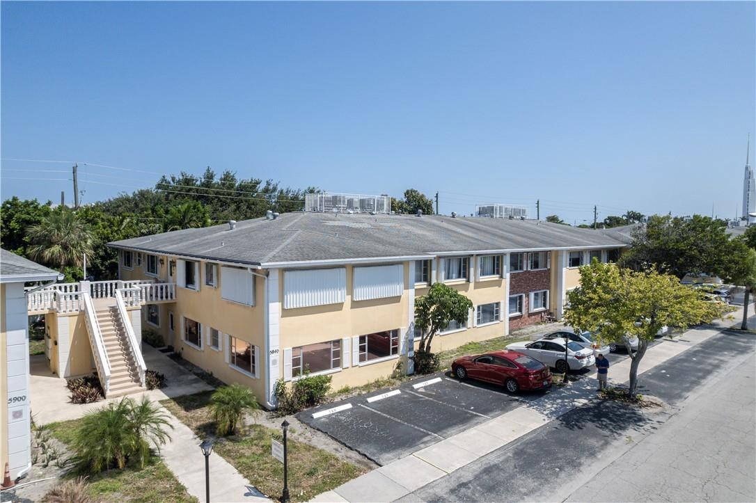 Imperial Point Gardens - Residential