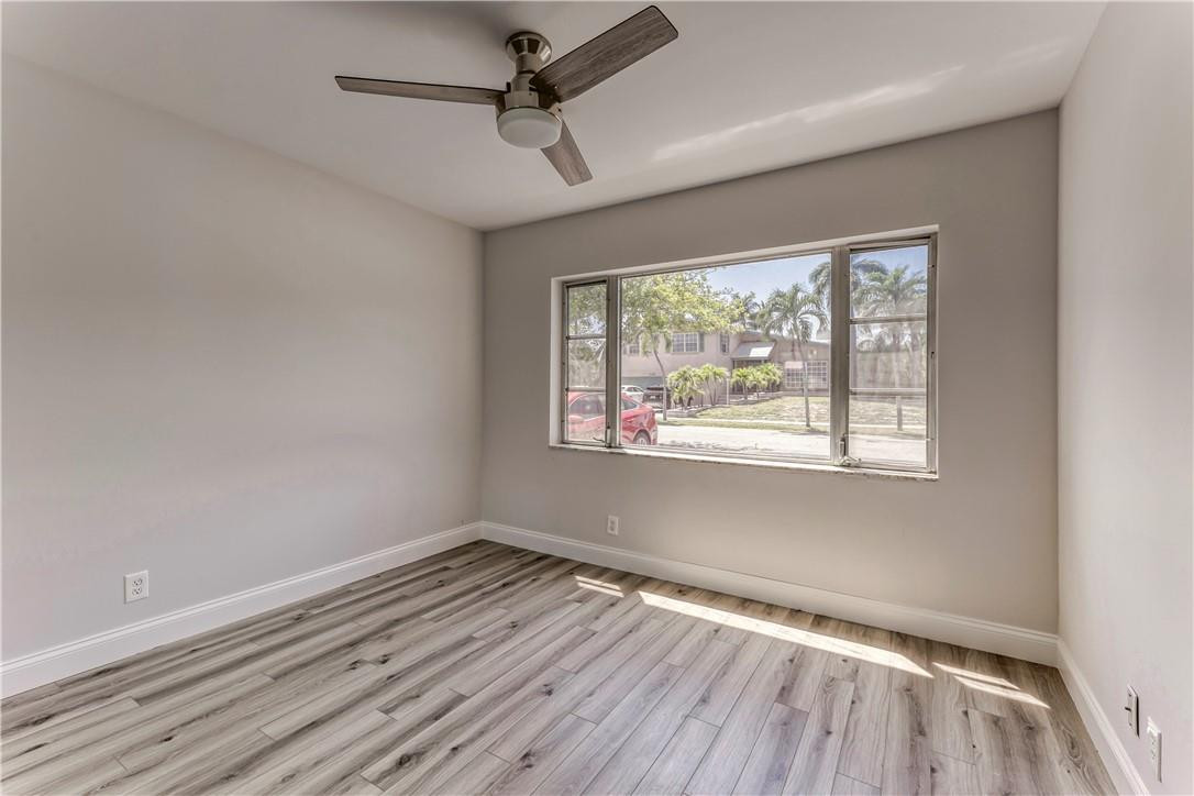 Imperial Point Gardens - Residential