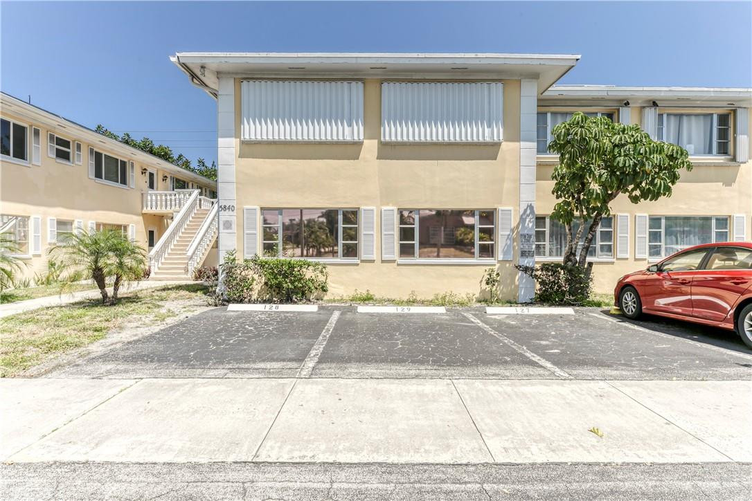 Imperial Point Gardens - Residential