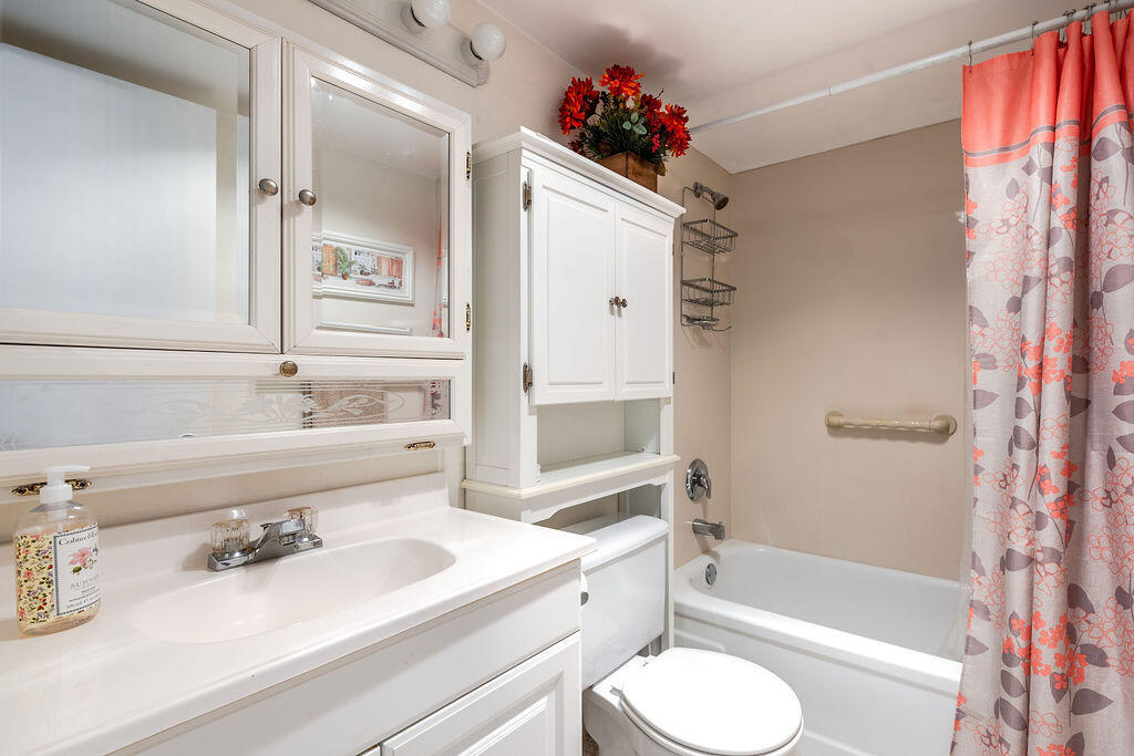 WINDSOR CONDOS - Residential