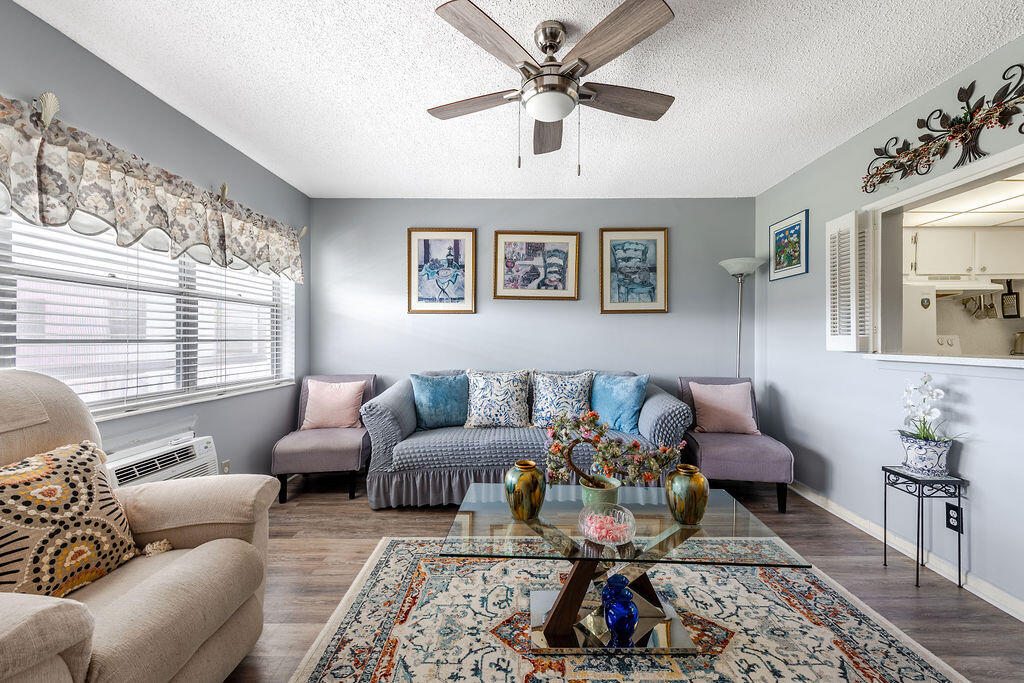 WINDSOR CONDOS - Residential