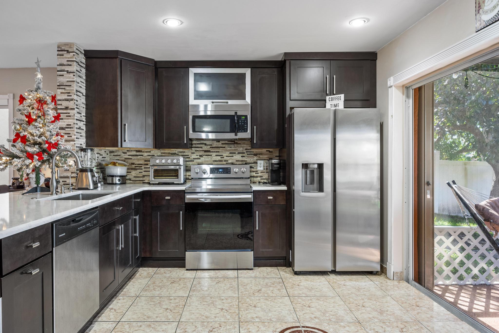 LAKESIDE SOUTH PHASE 2 - Residential