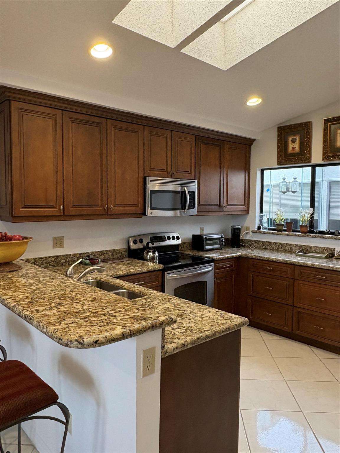 GLENEAGLES 6 - Residential Lease