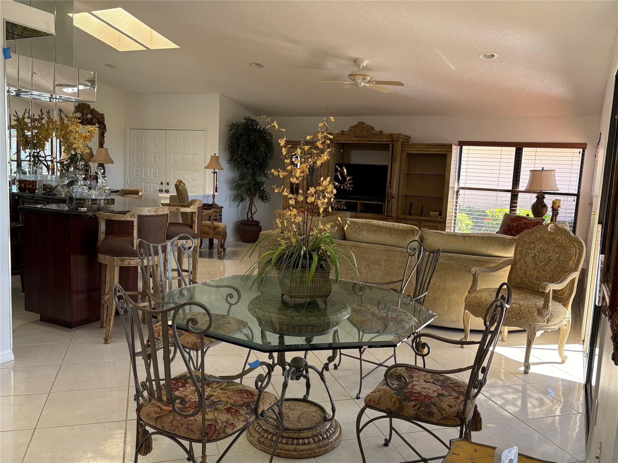GLENEAGLES 6 - Residential Lease