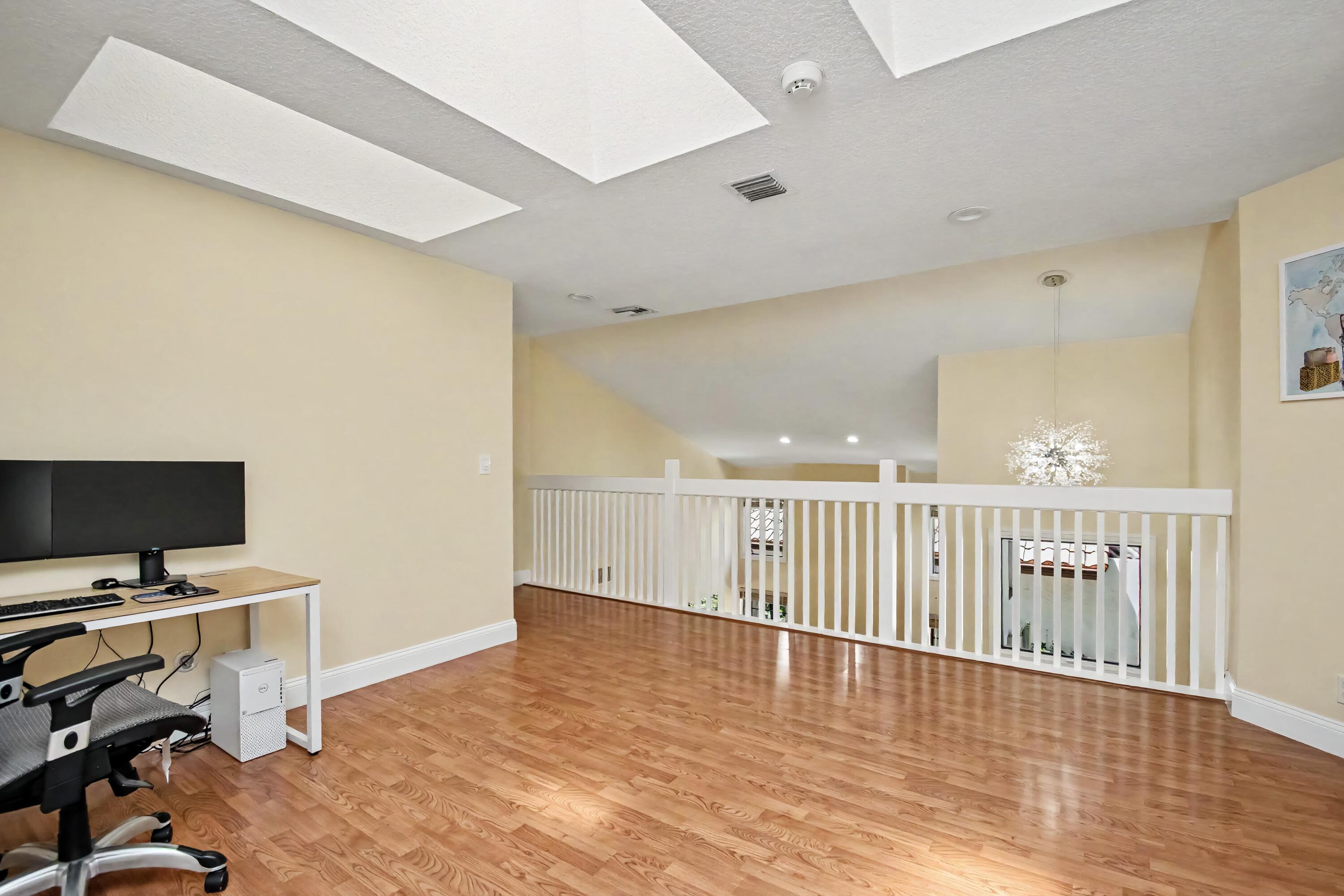 TOWN PLACE CLUB VILLAS - Residential