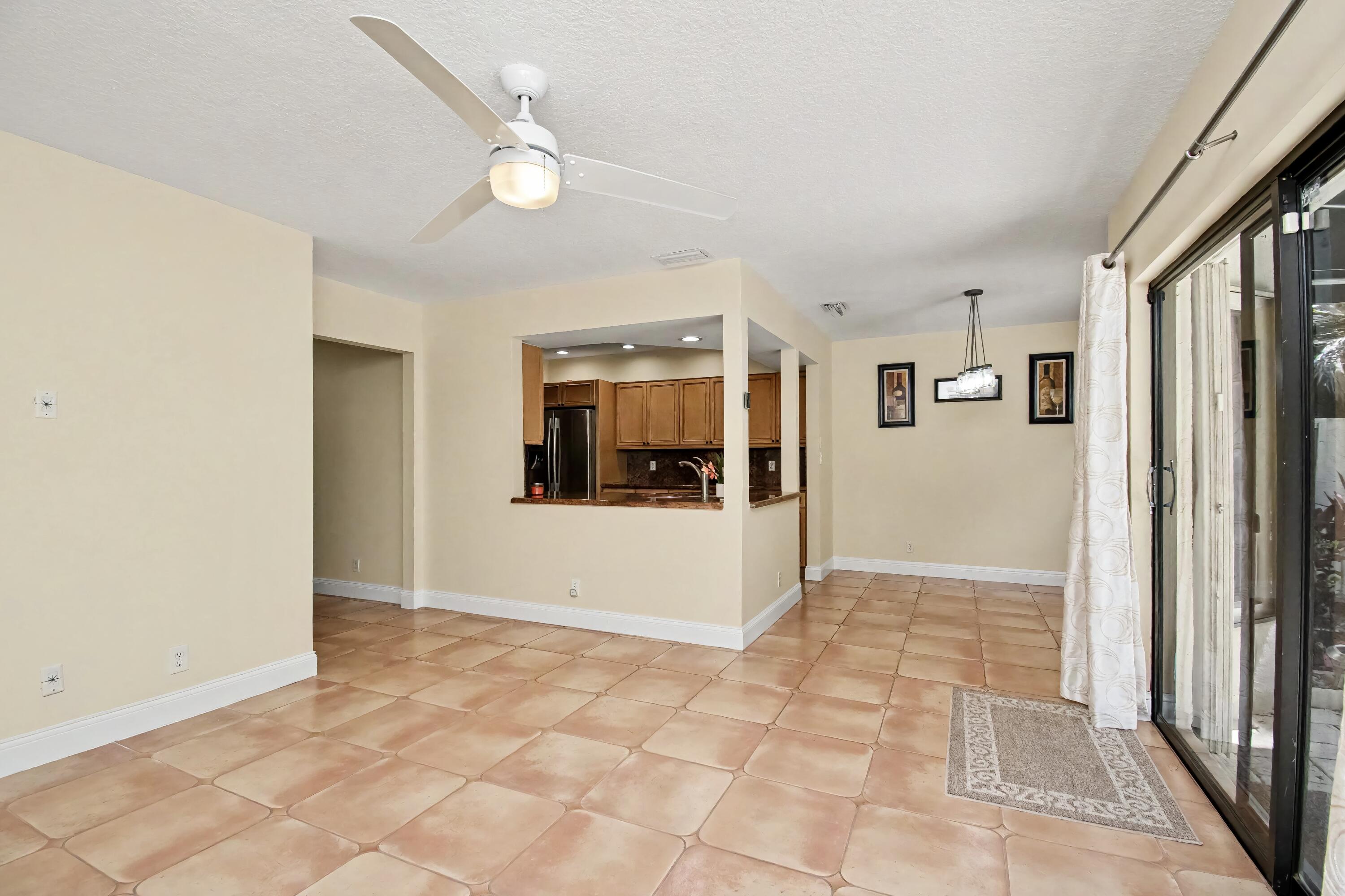 TOWN PLACE CLUB VILLAS - Residential