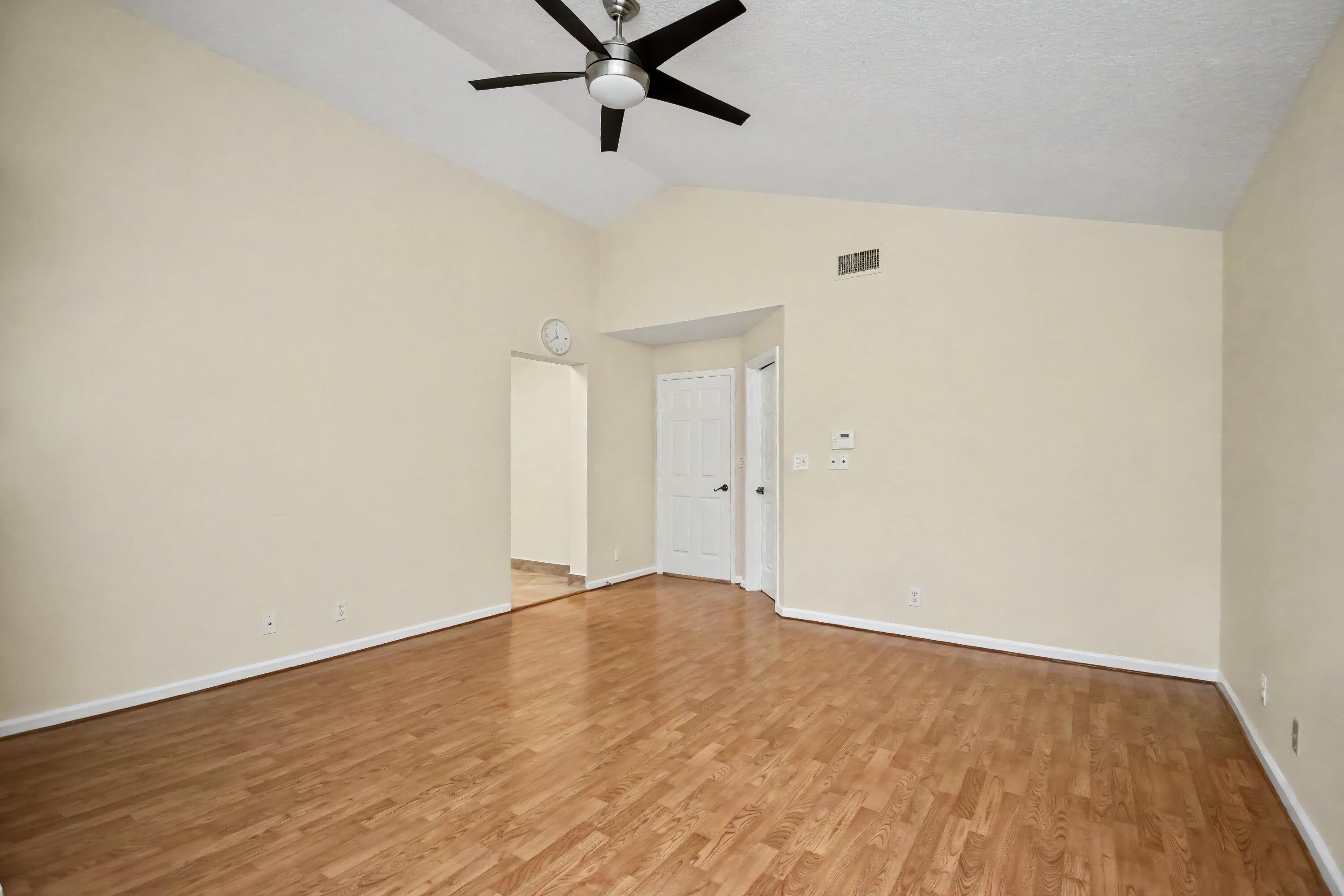 TOWN PLACE CLUB VILLAS - Residential