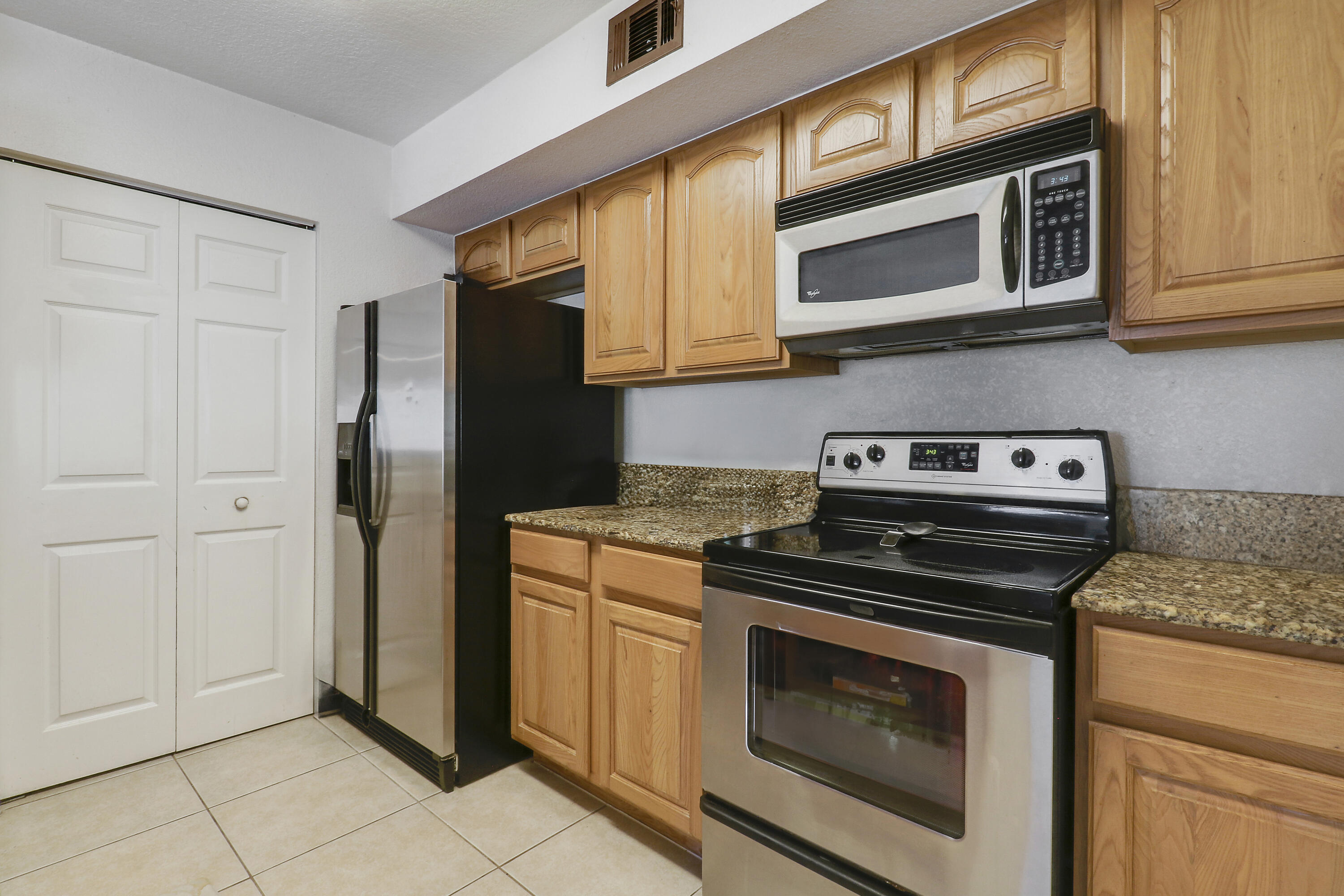 THE CLUB AT ST LUCIE WEST, A CONDOMINIUM - Residential