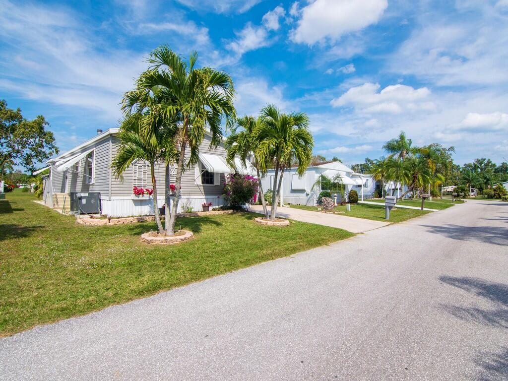 Spanish Lakes Golf Village - Residential