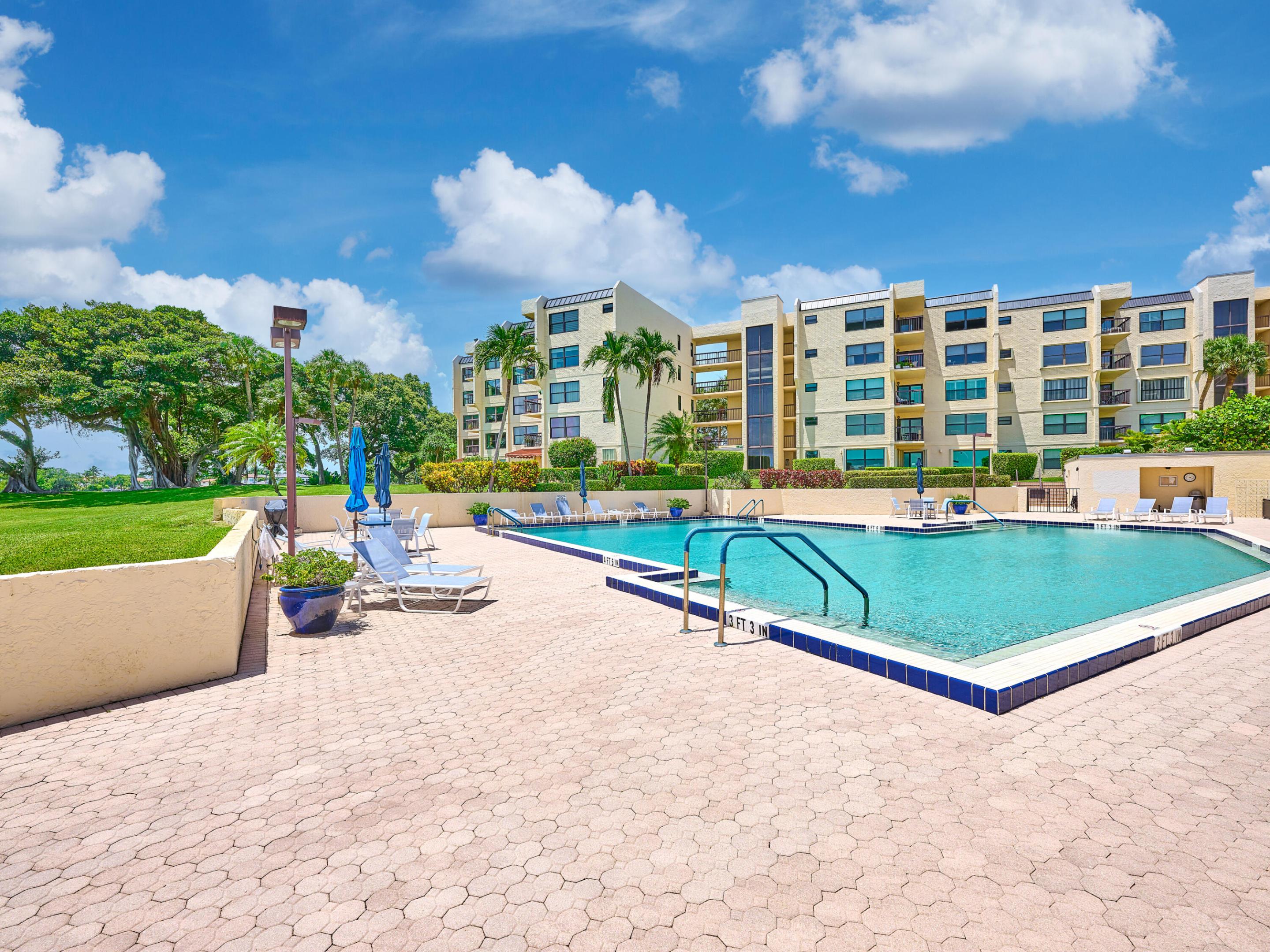 EVERGLADES OF NORTH PALM BEACH - Residential Lease