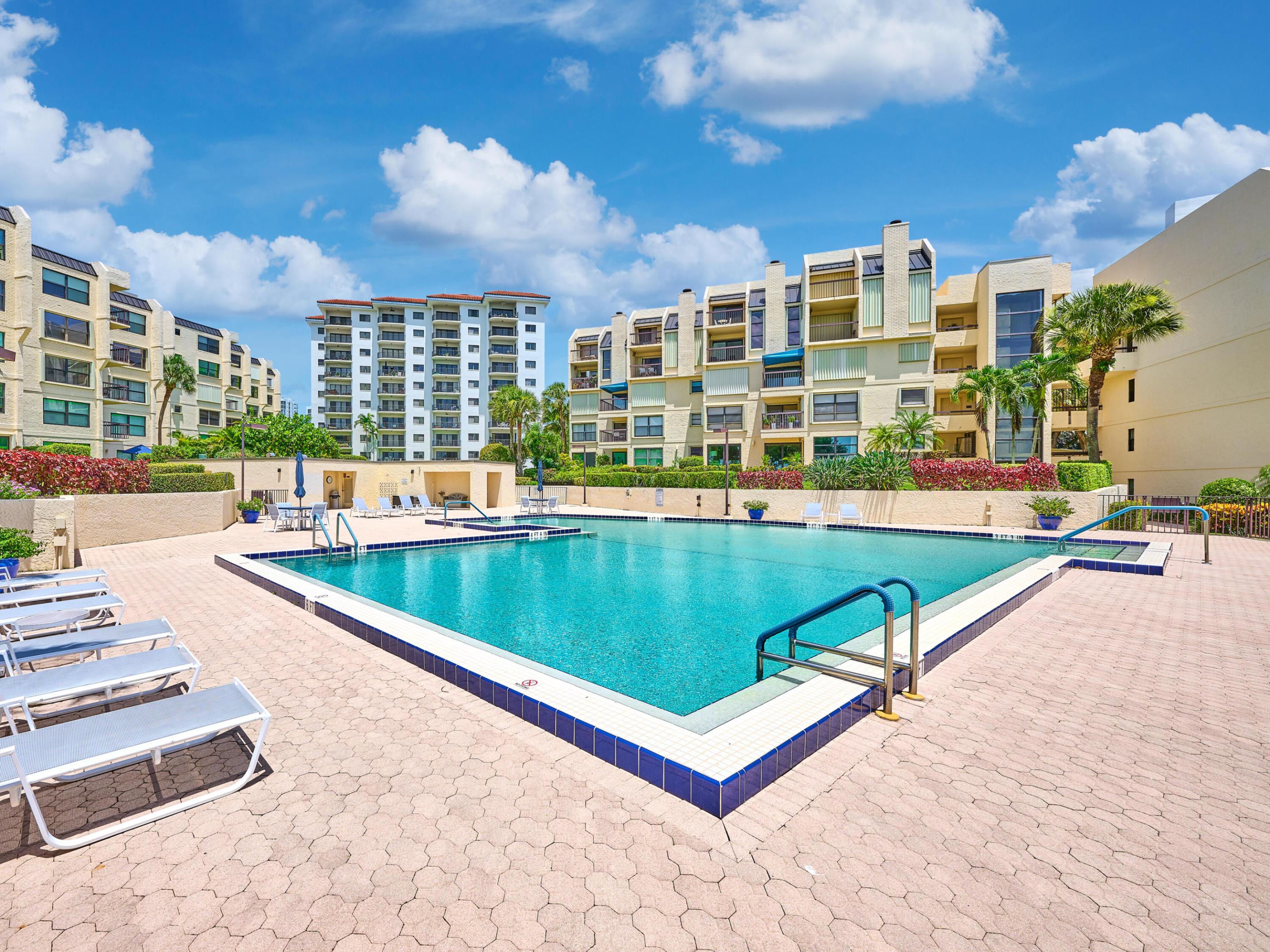 EVERGLADES OF NORTH PALM BEACH - Residential Lease