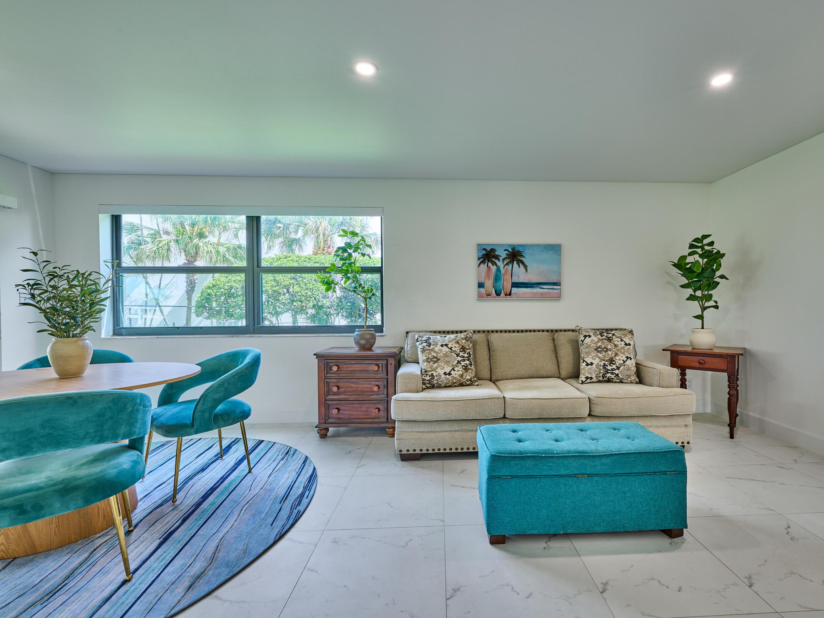 EVERGLADES OF NORTH PALM BEACH - Residential Lease