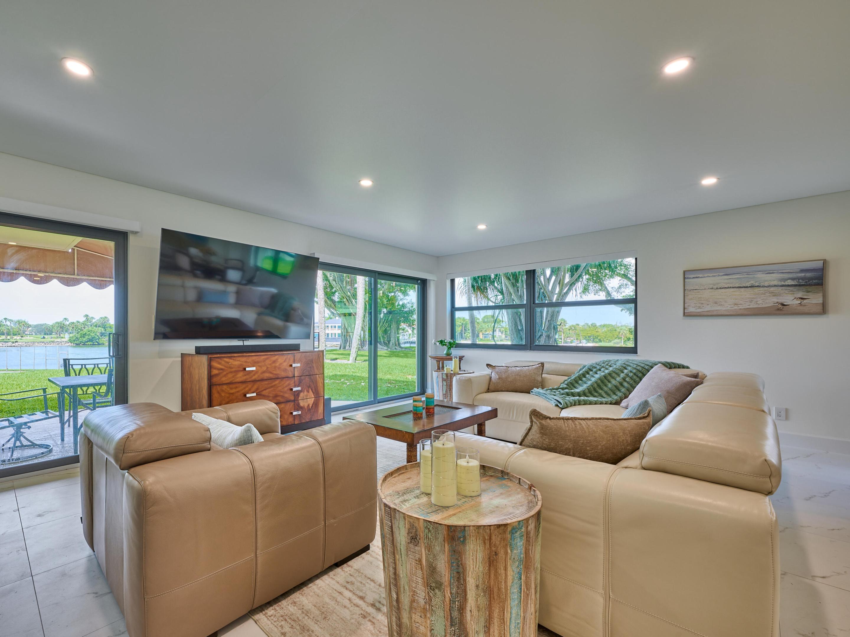 EVERGLADES OF NORTH PALM BEACH - Residential Lease