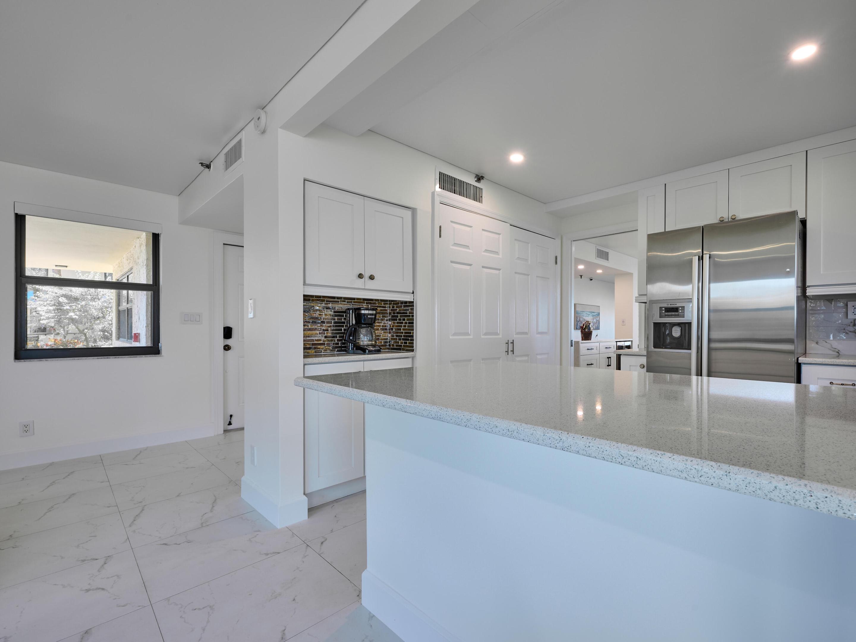 EVERGLADES OF NORTH PALM BEACH - Residential Lease