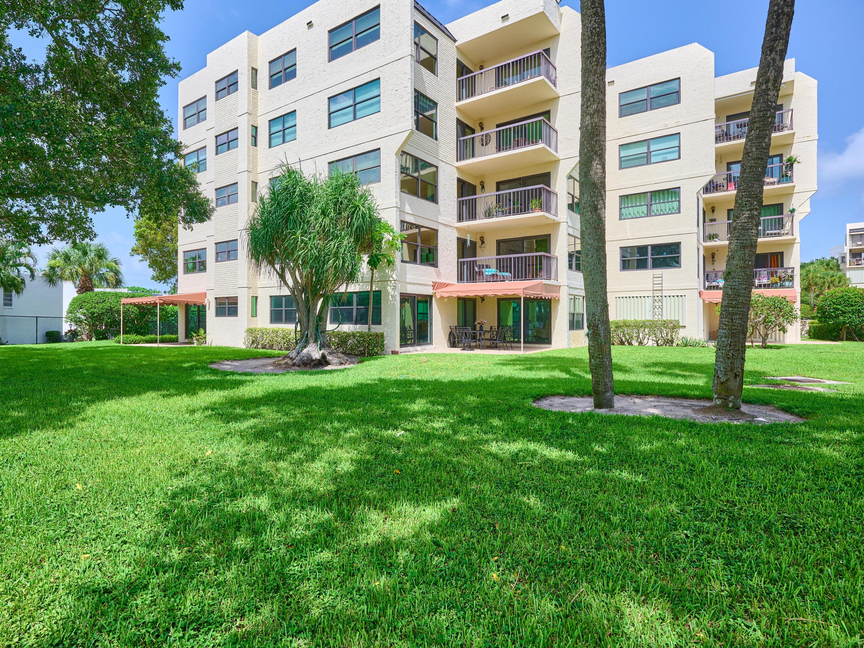 EVERGLADES OF NORTH PALM BEACH - Residential Lease