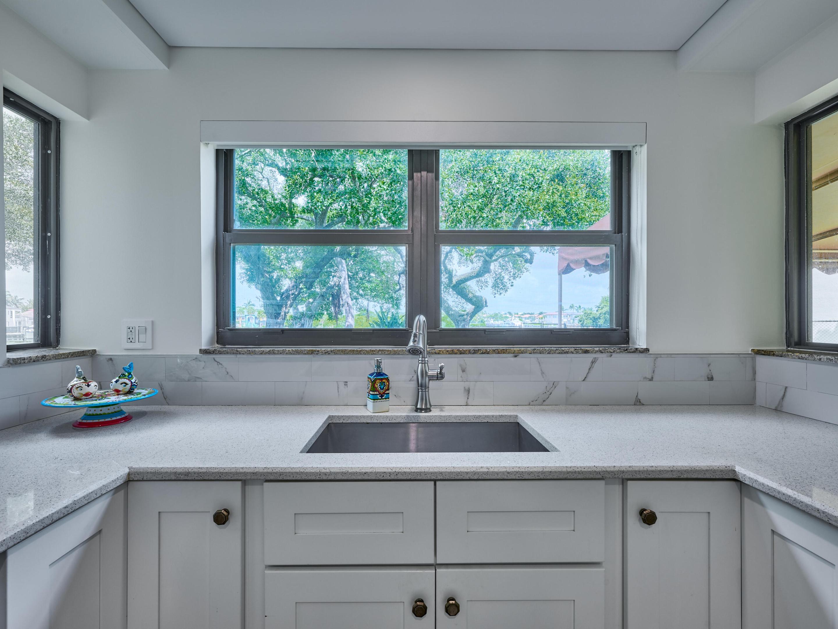 EVERGLADES OF NORTH PALM BEACH - Residential Lease
