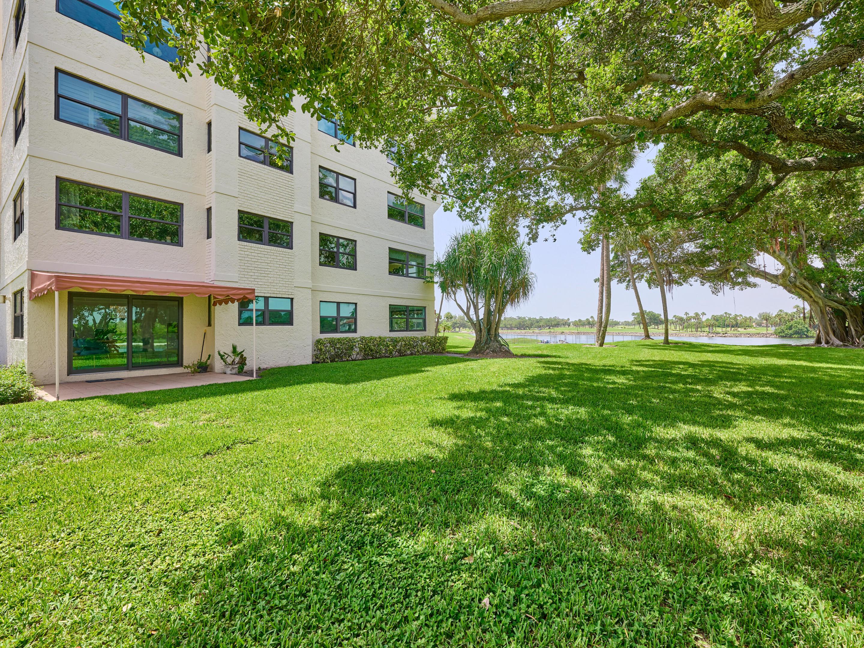 EVERGLADES OF NORTH PALM BEACH - Residential Lease