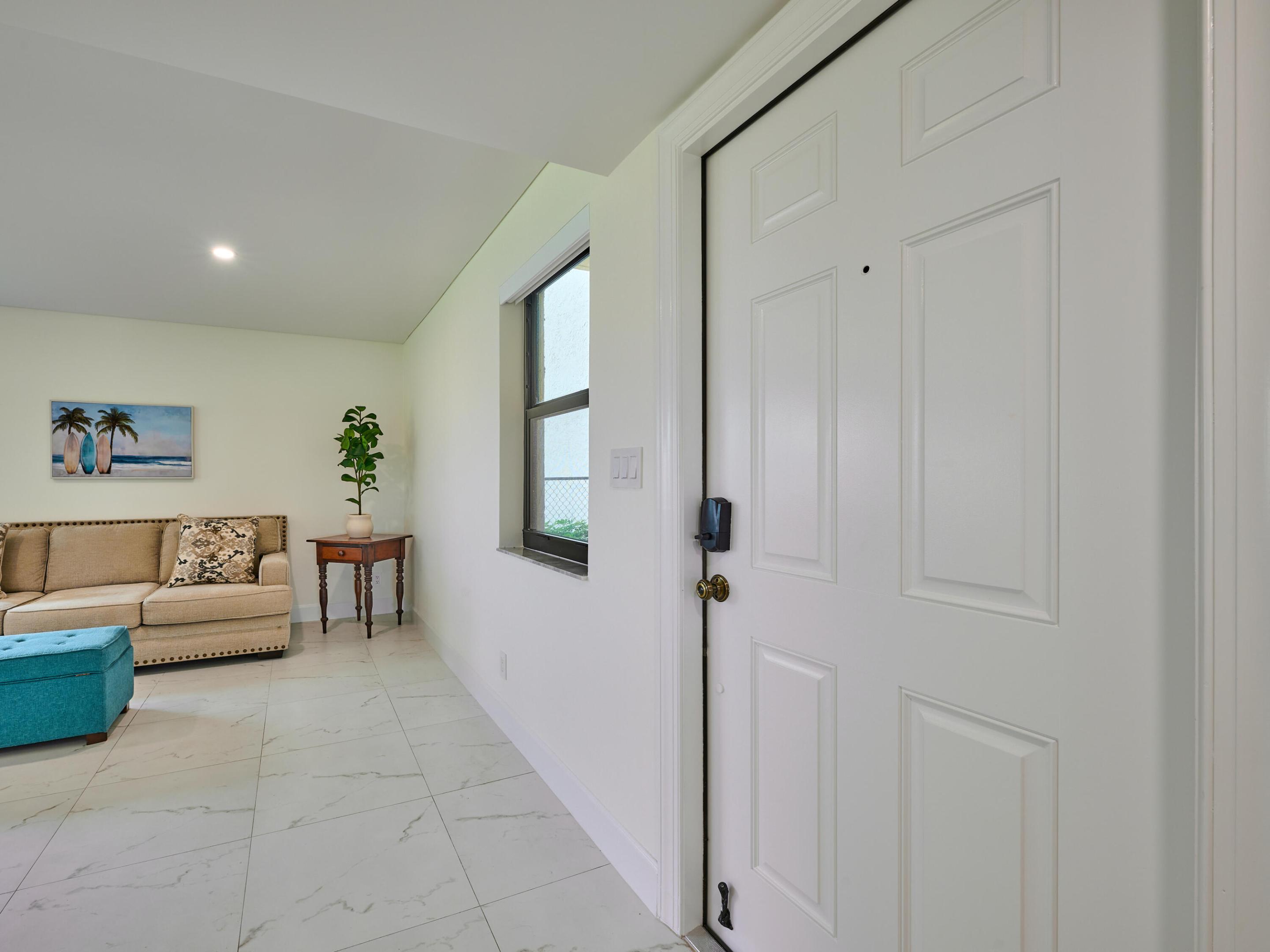 EVERGLADES OF NORTH PALM BEACH - Residential Lease