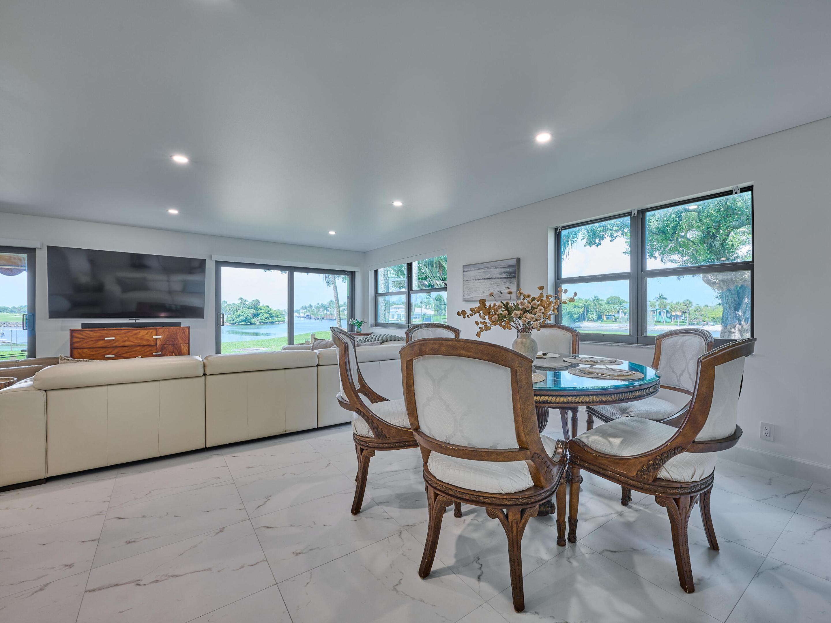 EVERGLADES OF NORTH PALM BEACH - Residential Lease