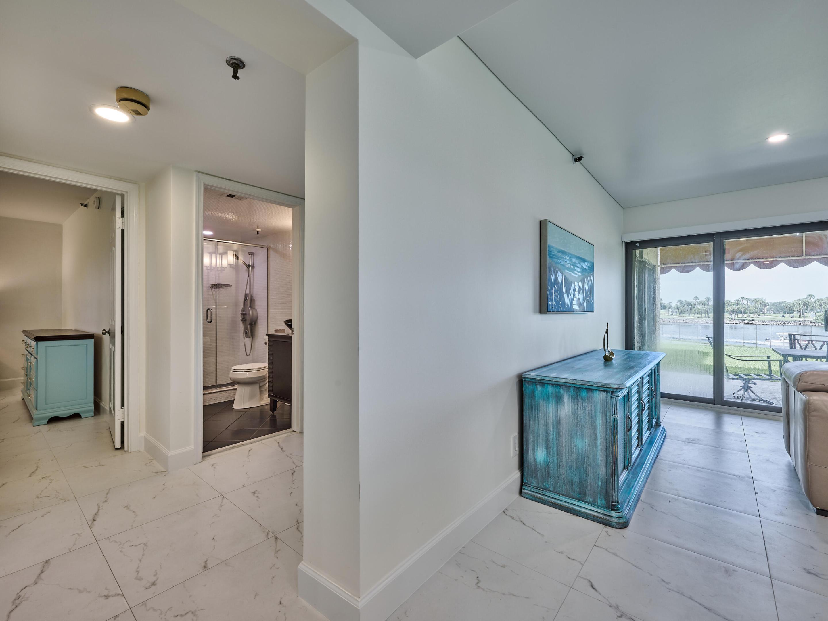EVERGLADES OF NORTH PALM BEACH - Residential Lease