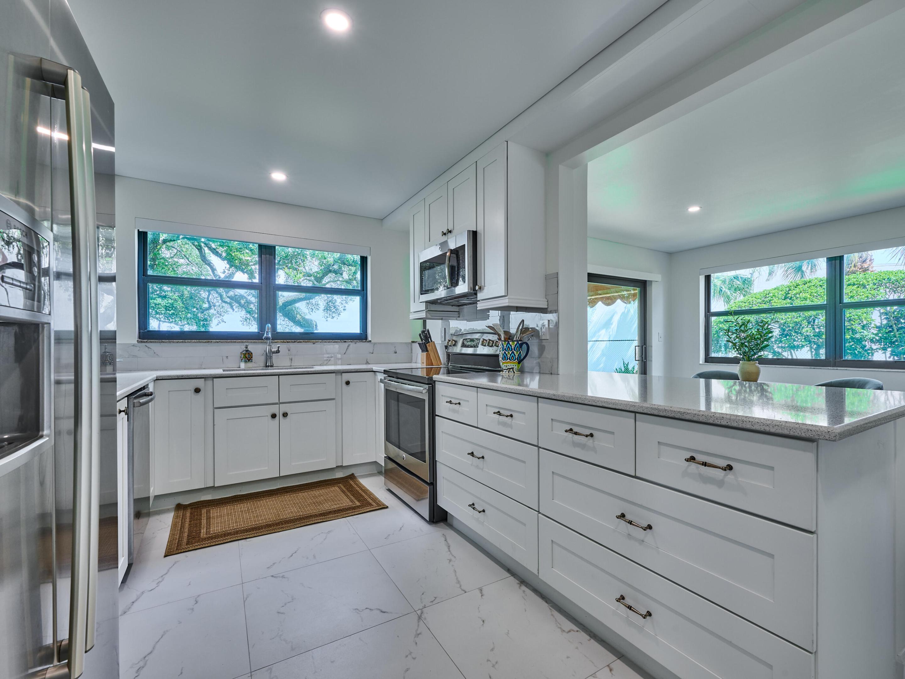 EVERGLADES OF NORTH PALM BEACH - Residential Lease