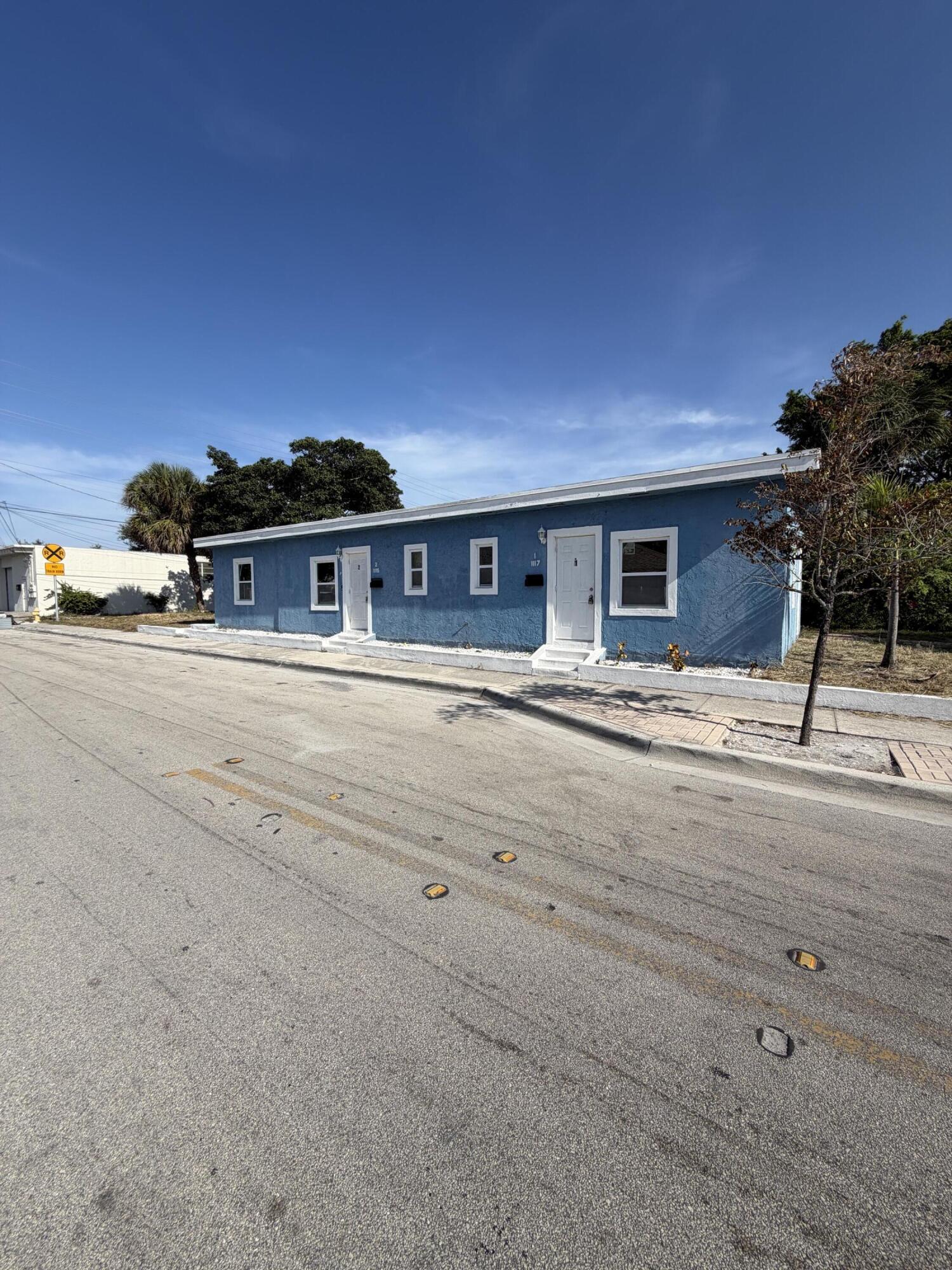 LAKE WORTH TOWN OF - Residential Income