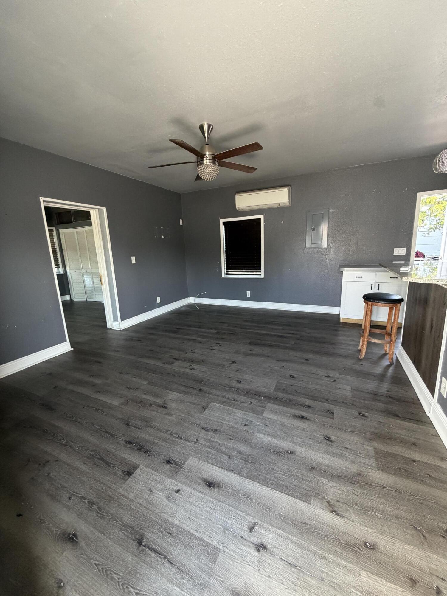 LAKE WORTH TOWN OF - Residential Income