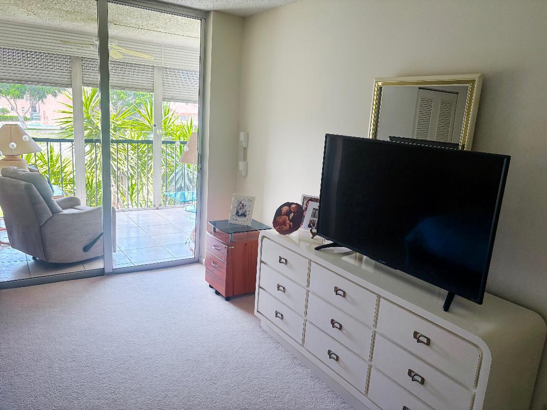 PALM LAKES CONDO - Residential