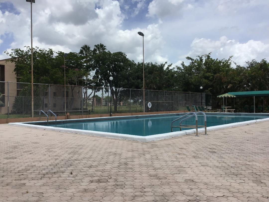 PALM LAKES CONDO - Residential