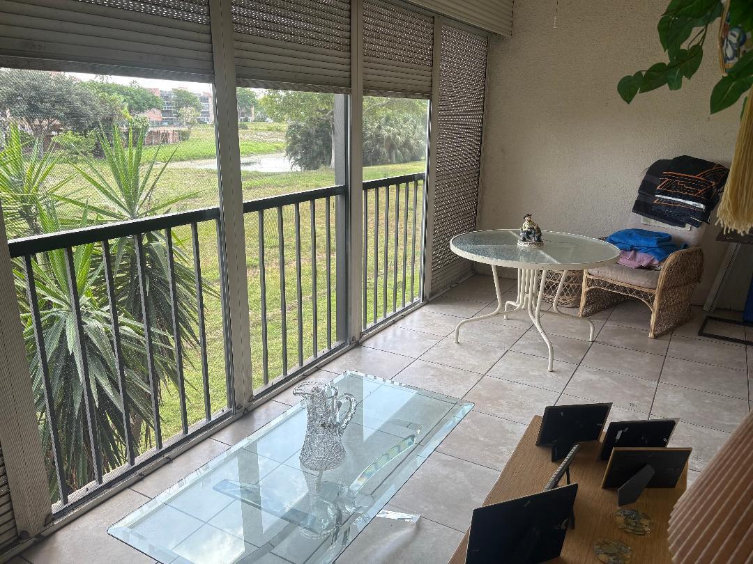 PALM LAKES CONDO - Residential